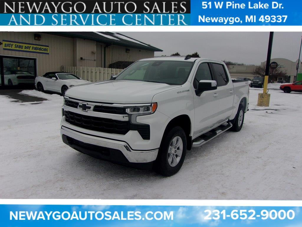 2022 Chevrolet Silverado 1500 4WD Crew Cab 147" LT w/1LT