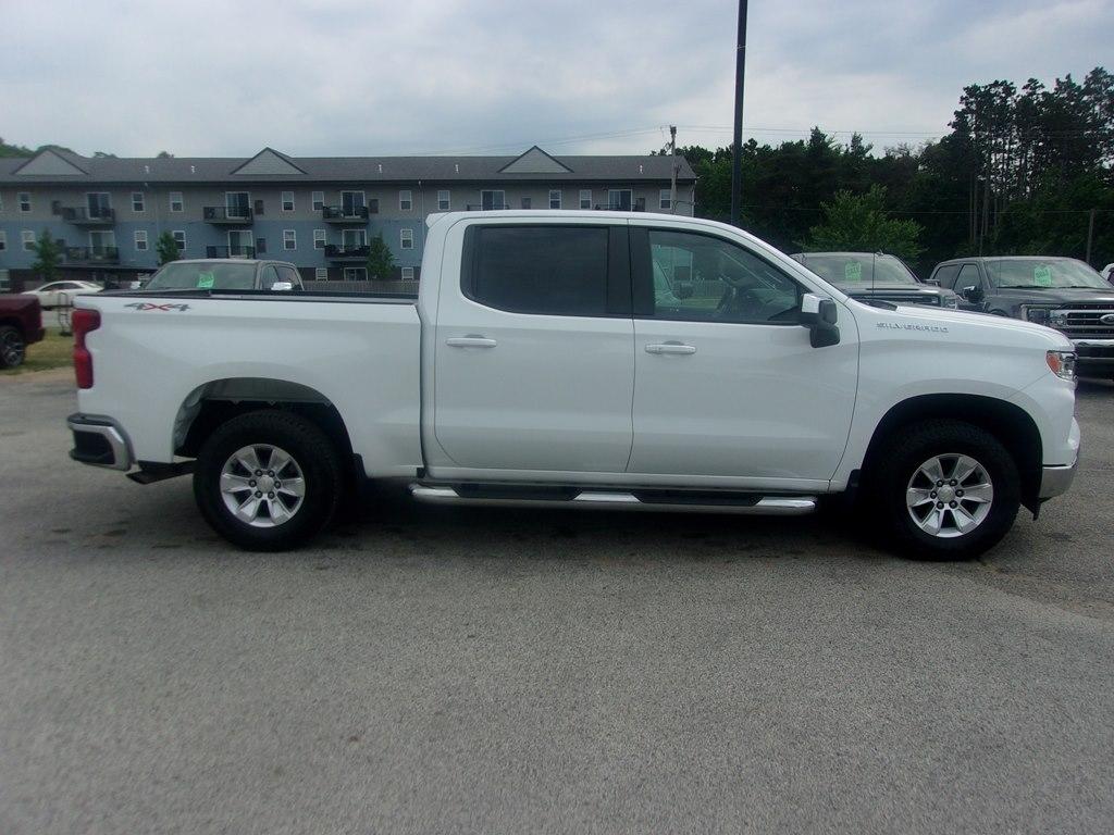 Chevrolet Silverado 1500 4WD Crew Cab 147" LT w/1LT 2022