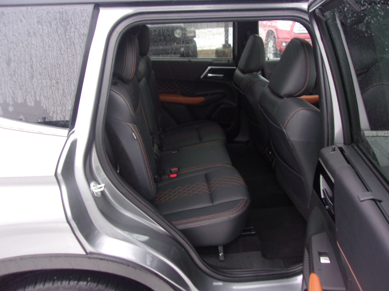 Mitsubishi Outlander SEL S-AWC 2024