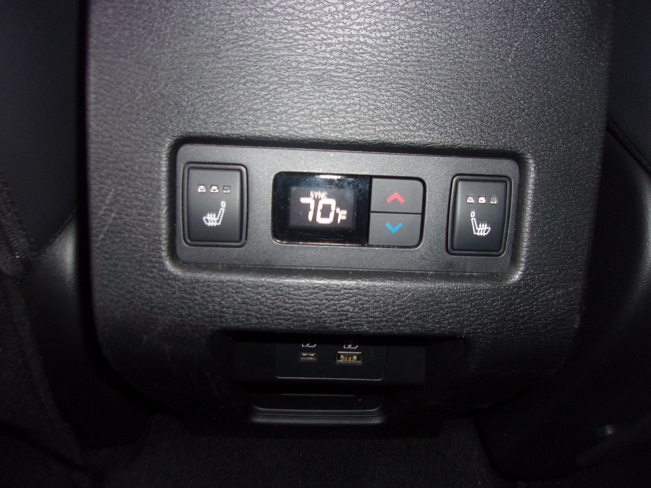 Mitsubishi Outlander SEL S-AWC 2024