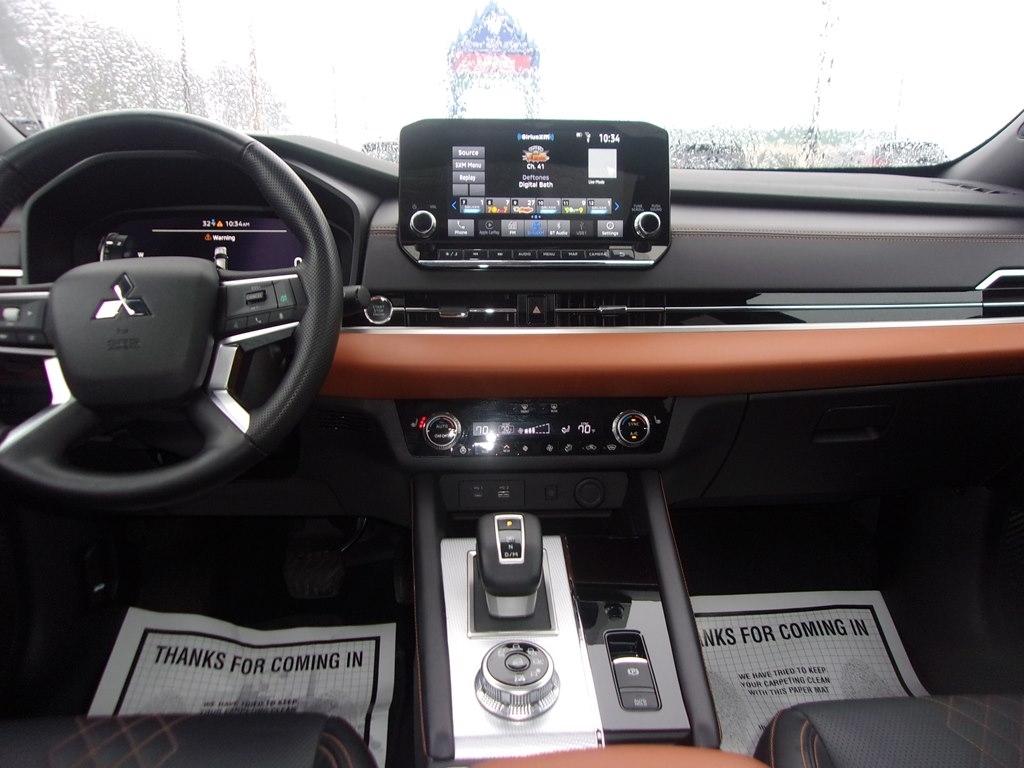 Mitsubishi Outlander SEL S-AWC 2024