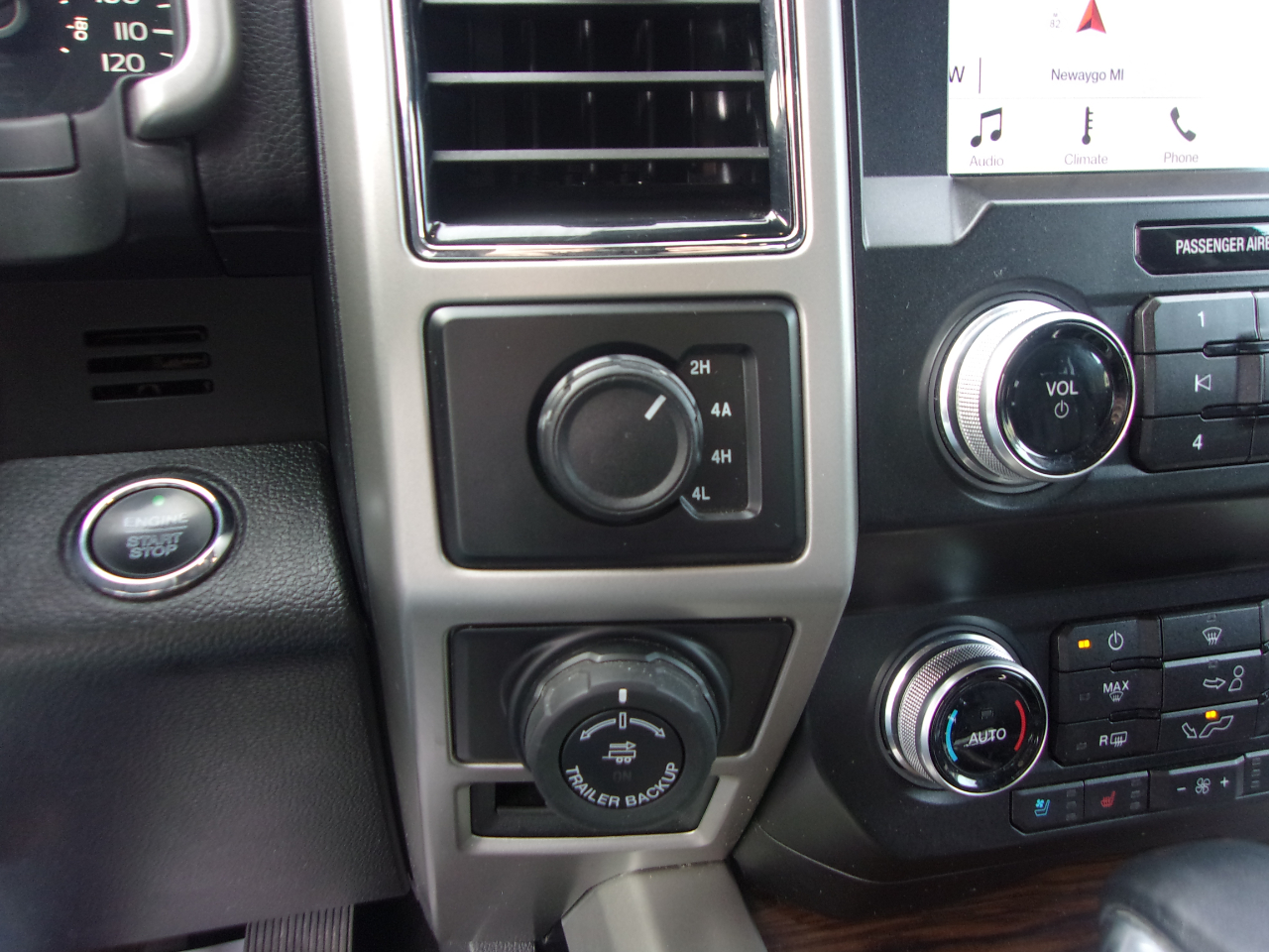 Ford F-150 Lariat 4WD SuperCrew 5.5' Box 2019