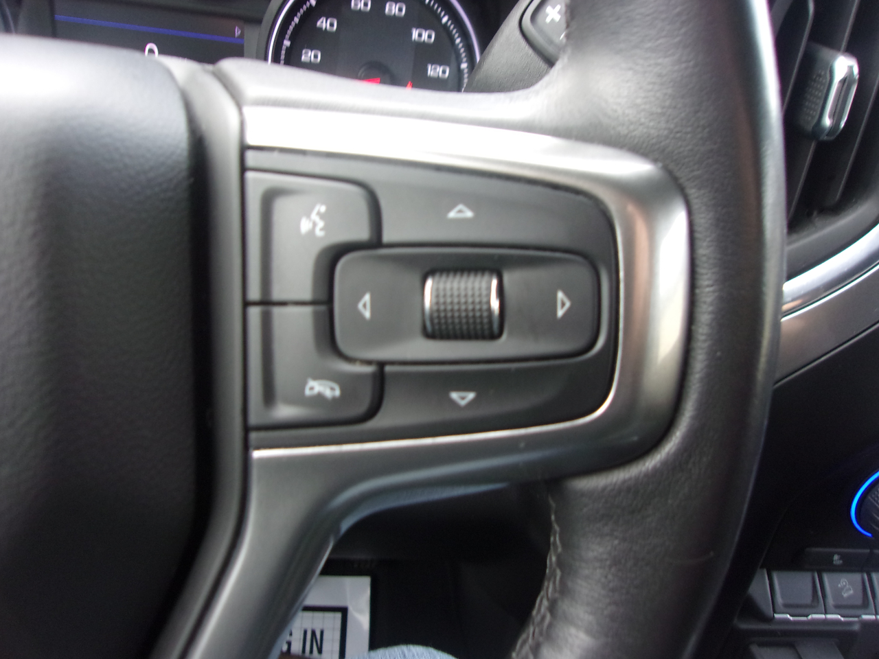 Chevrolet Silverado 1500 4WD Crew Cab 147" LT Trail Boss 2021