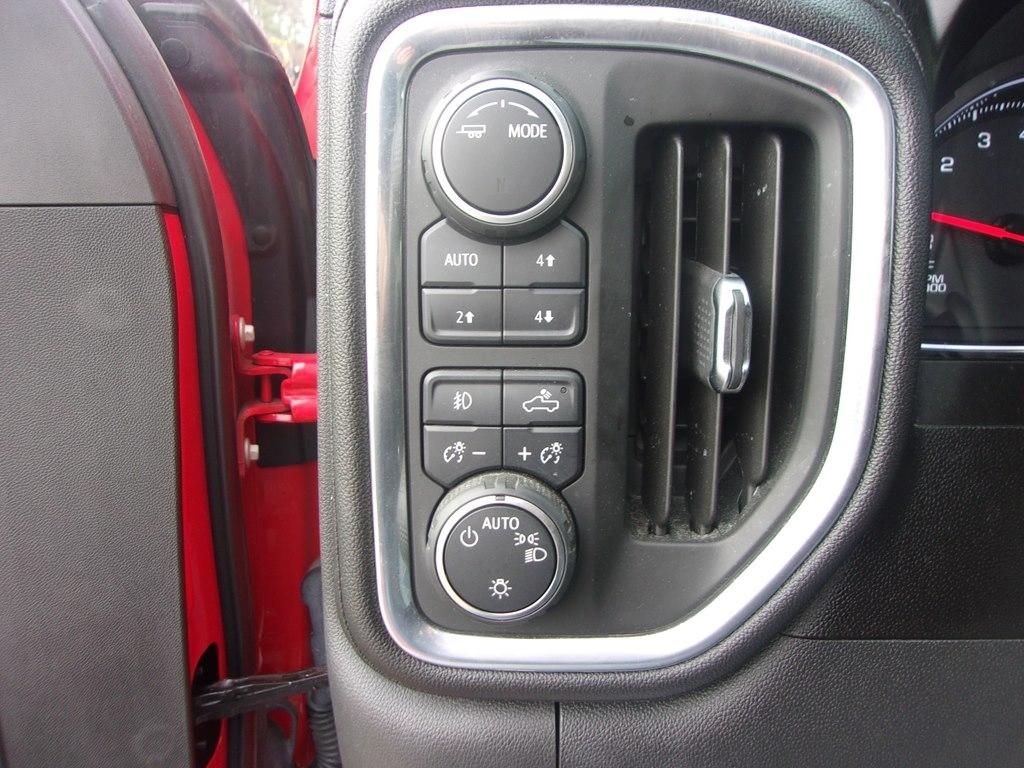 Chevrolet Silverado 1500 4WD Crew Cab 147" LT Trail Boss 2021