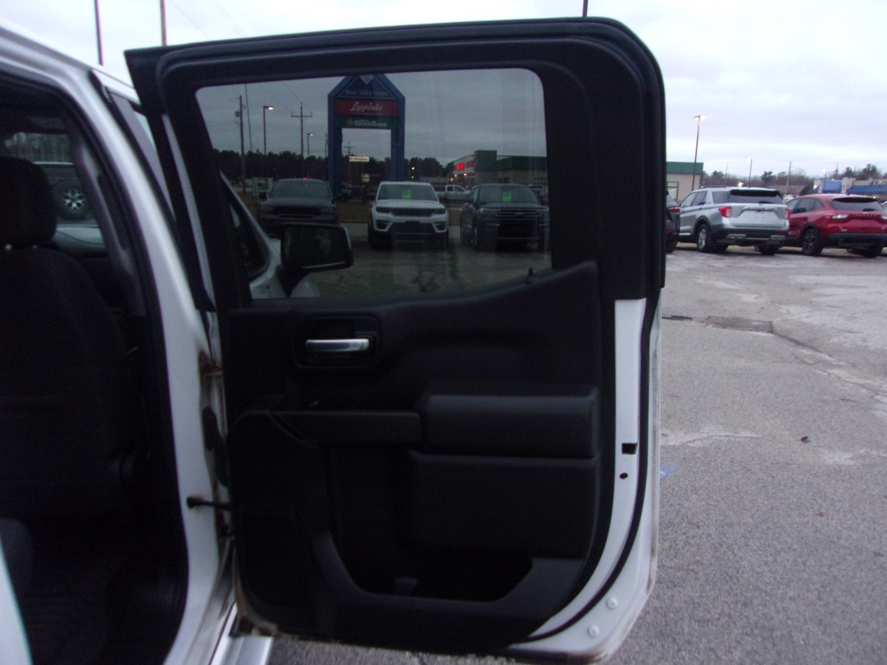 Chevrolet Silverado 1500 4WD Crew Cab 147" LT 2019