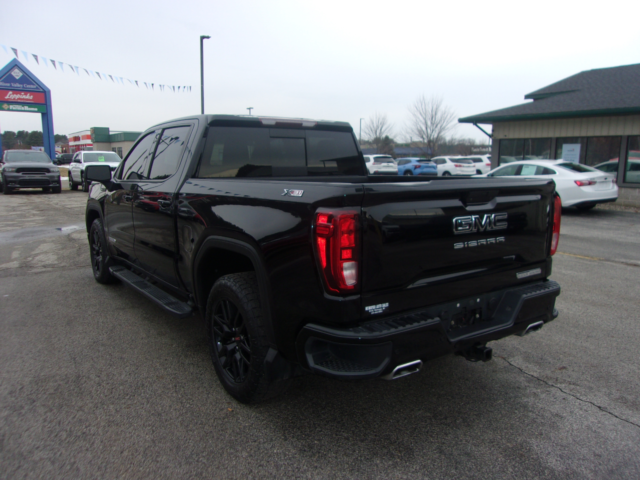 GMC Sierra 1500 4WD Crew Cab 147" Elevation 2021