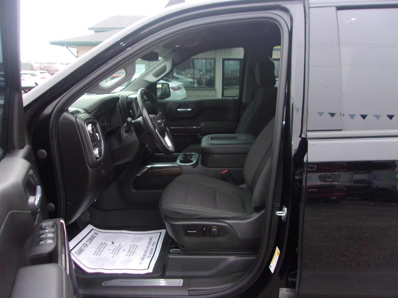 GMC Sierra 1500 4WD Crew Cab 147" Elevation 2021