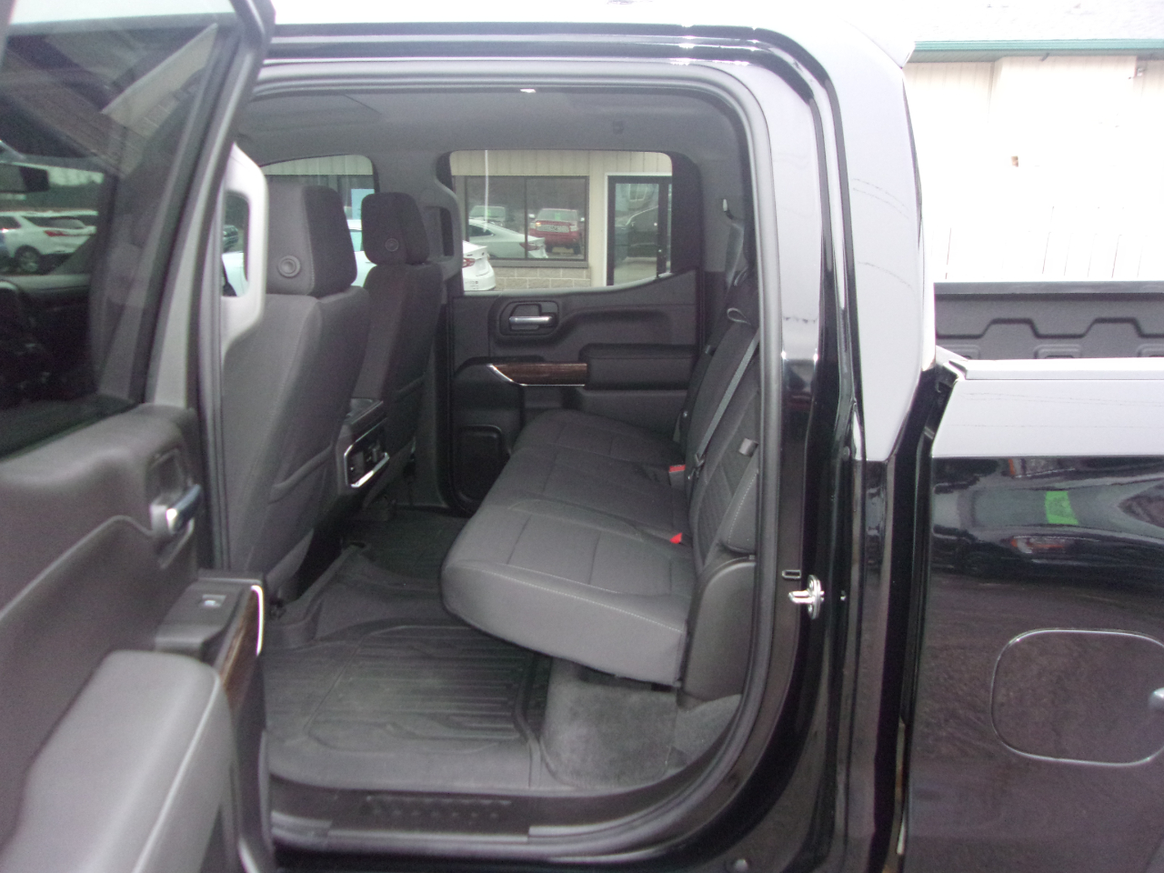 GMC Sierra 1500 4WD Crew Cab 147" Elevation 2021