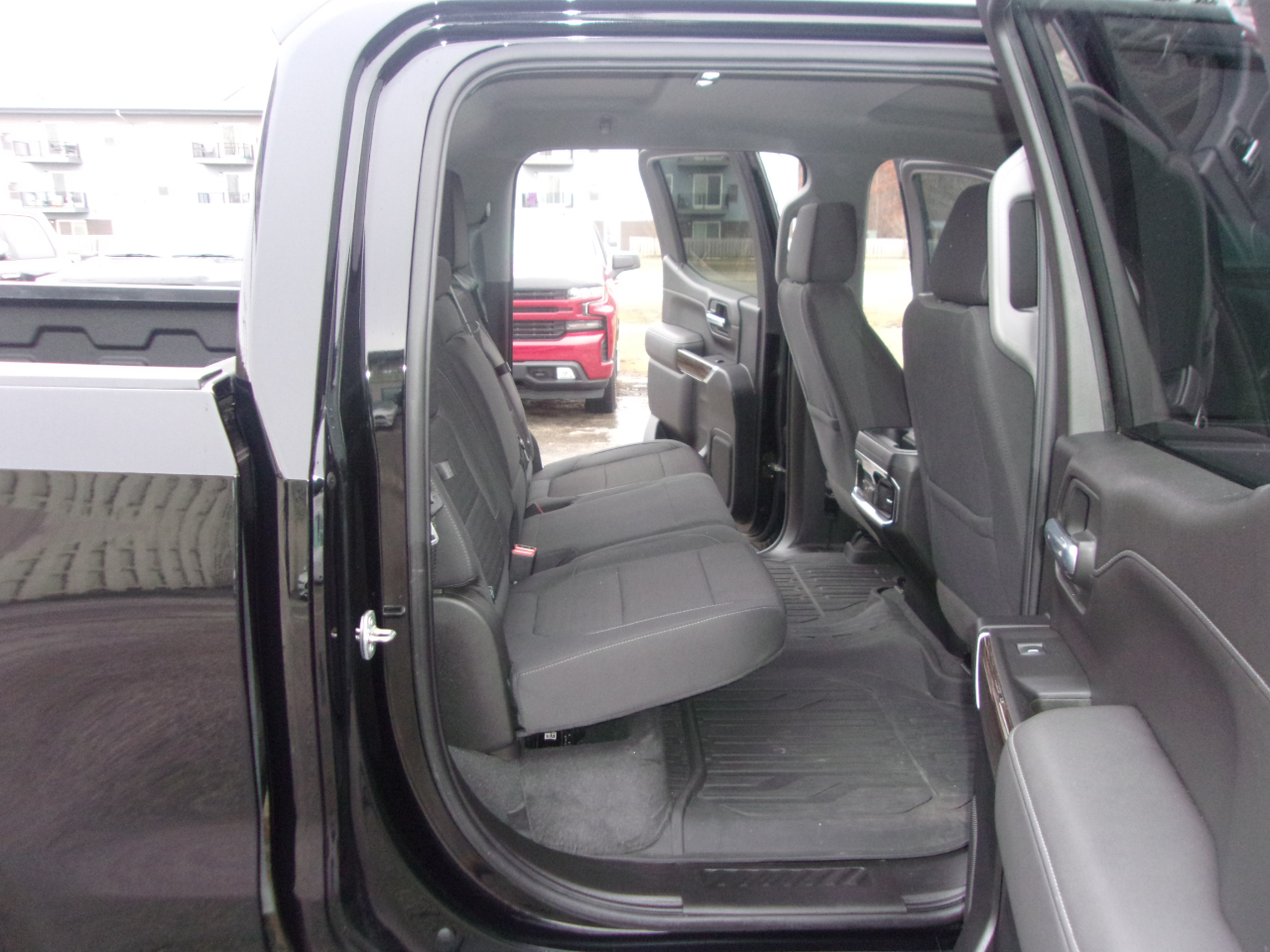 GMC Sierra 1500 4WD Crew Cab 147" Elevation 2021