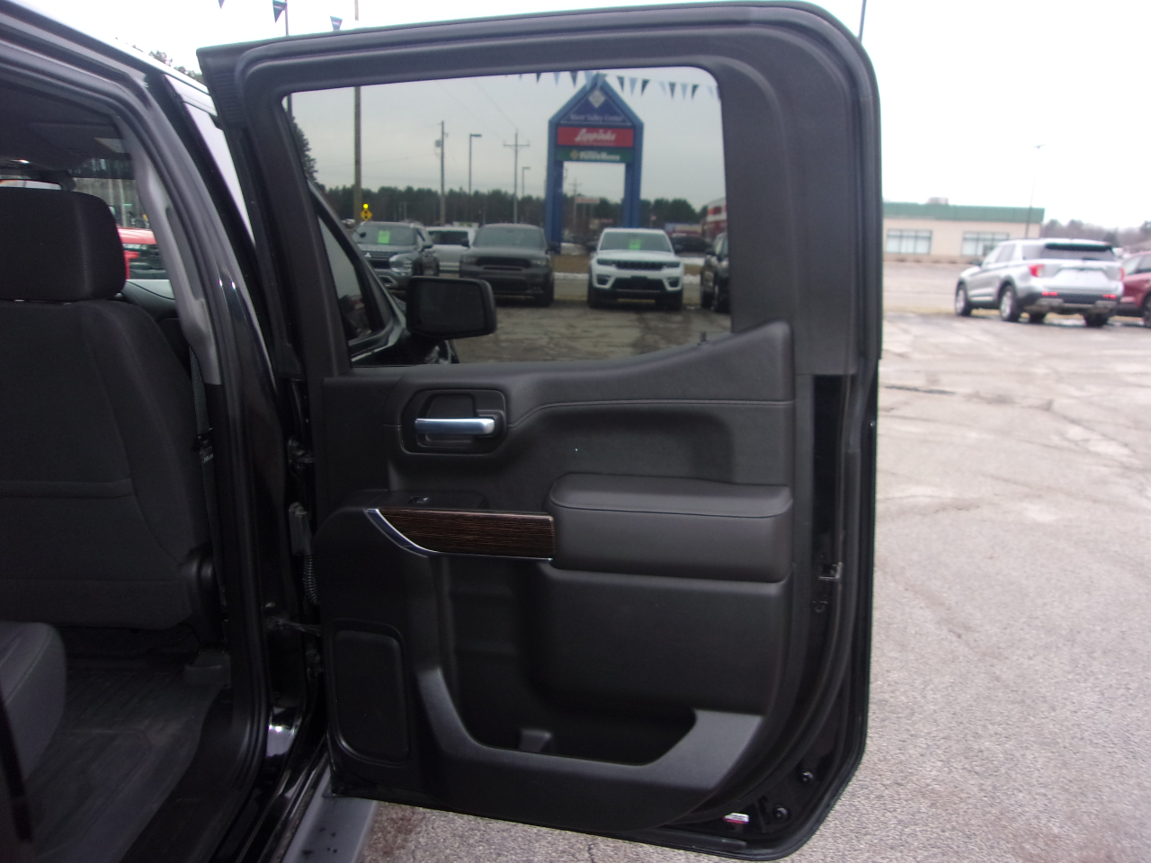 GMC Sierra 1500 4WD Crew Cab 147" Elevation 2021