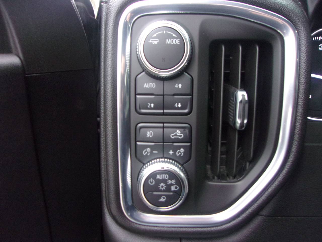 GMC Sierra 1500 4WD Crew Cab 147" Elevation 2021