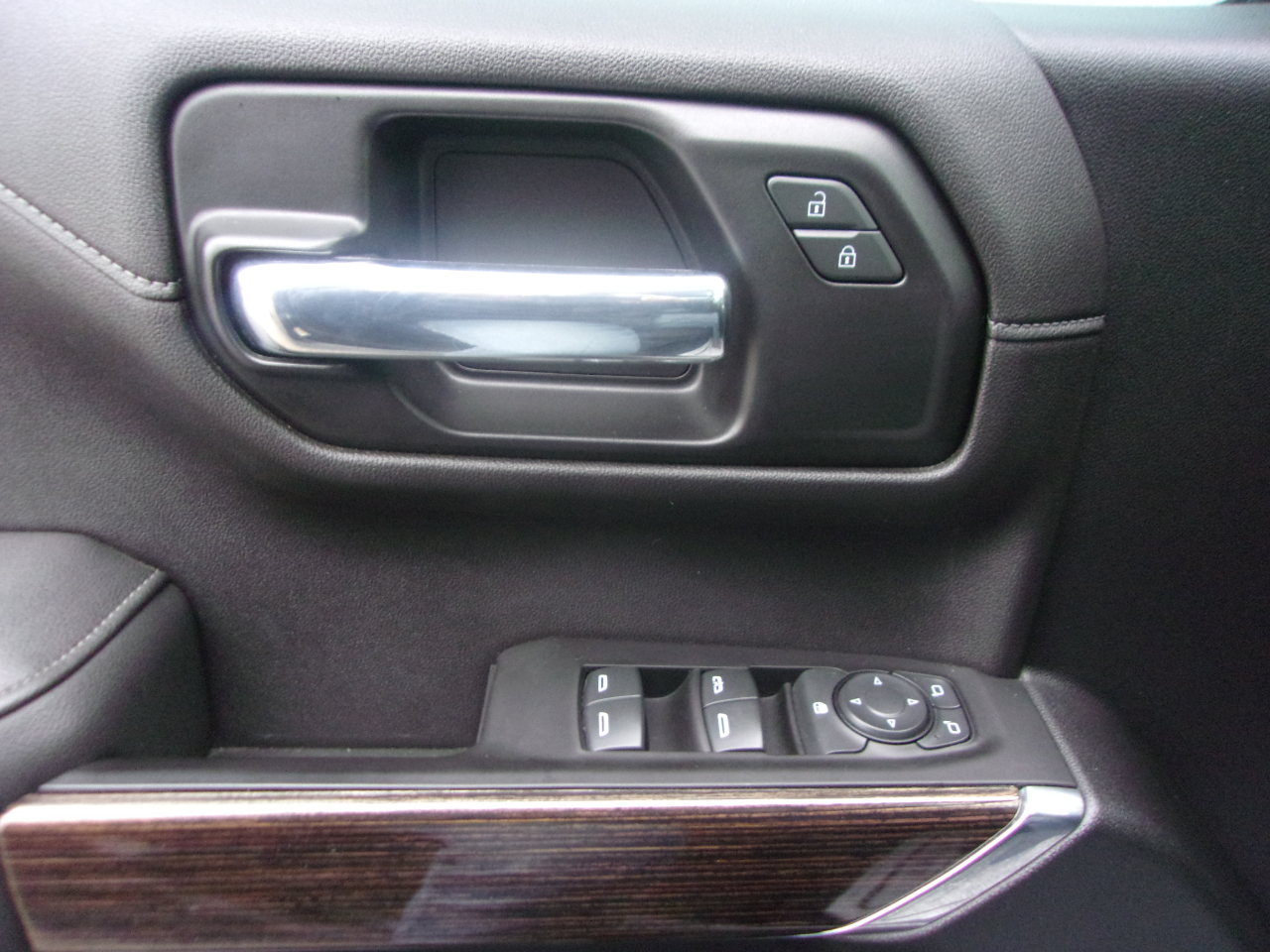 GMC Sierra 1500 4WD Crew Cab 147" Elevation 2021