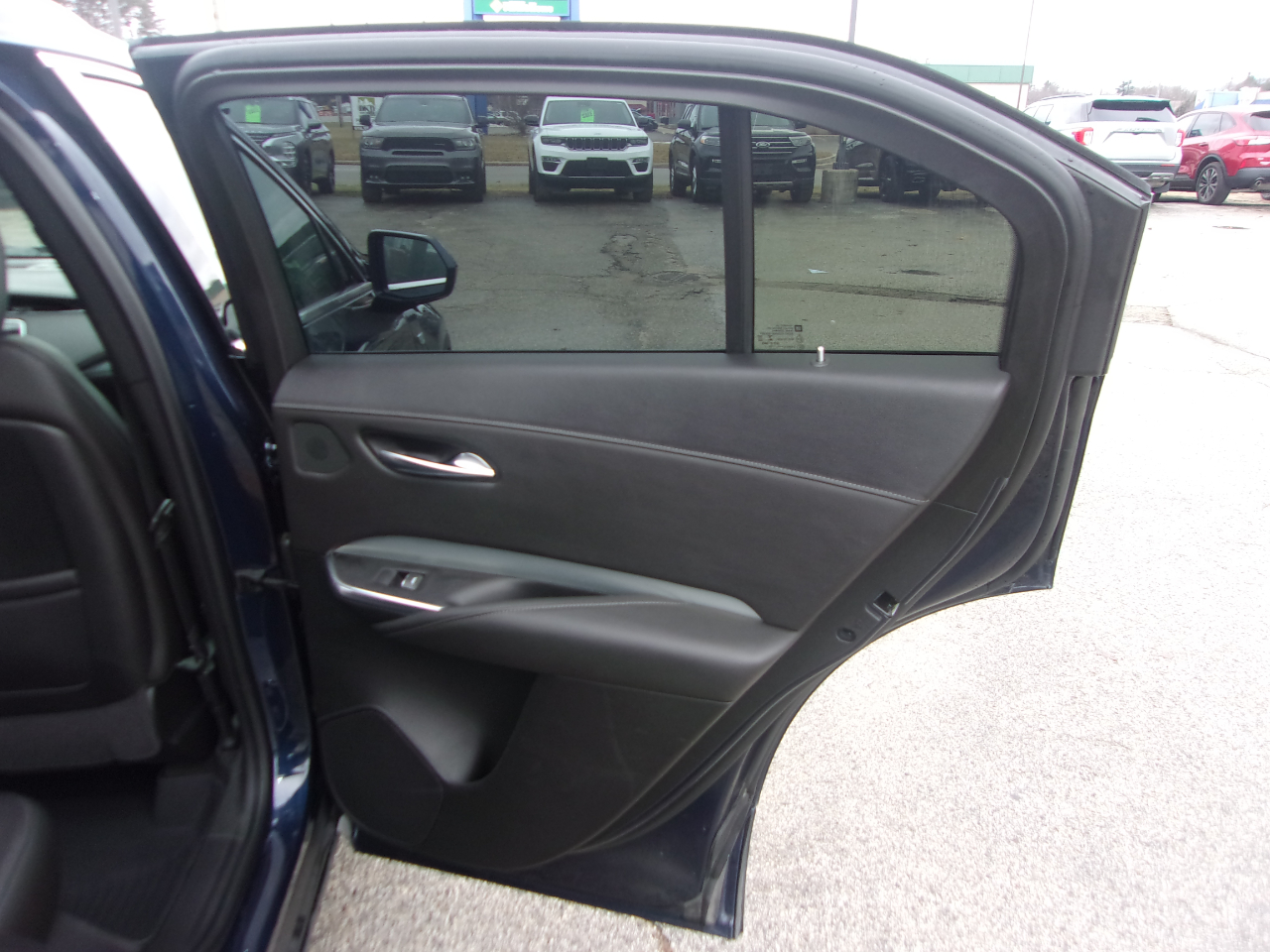 Cadillac XT4 AWD 4dr Premium Luxury 2019