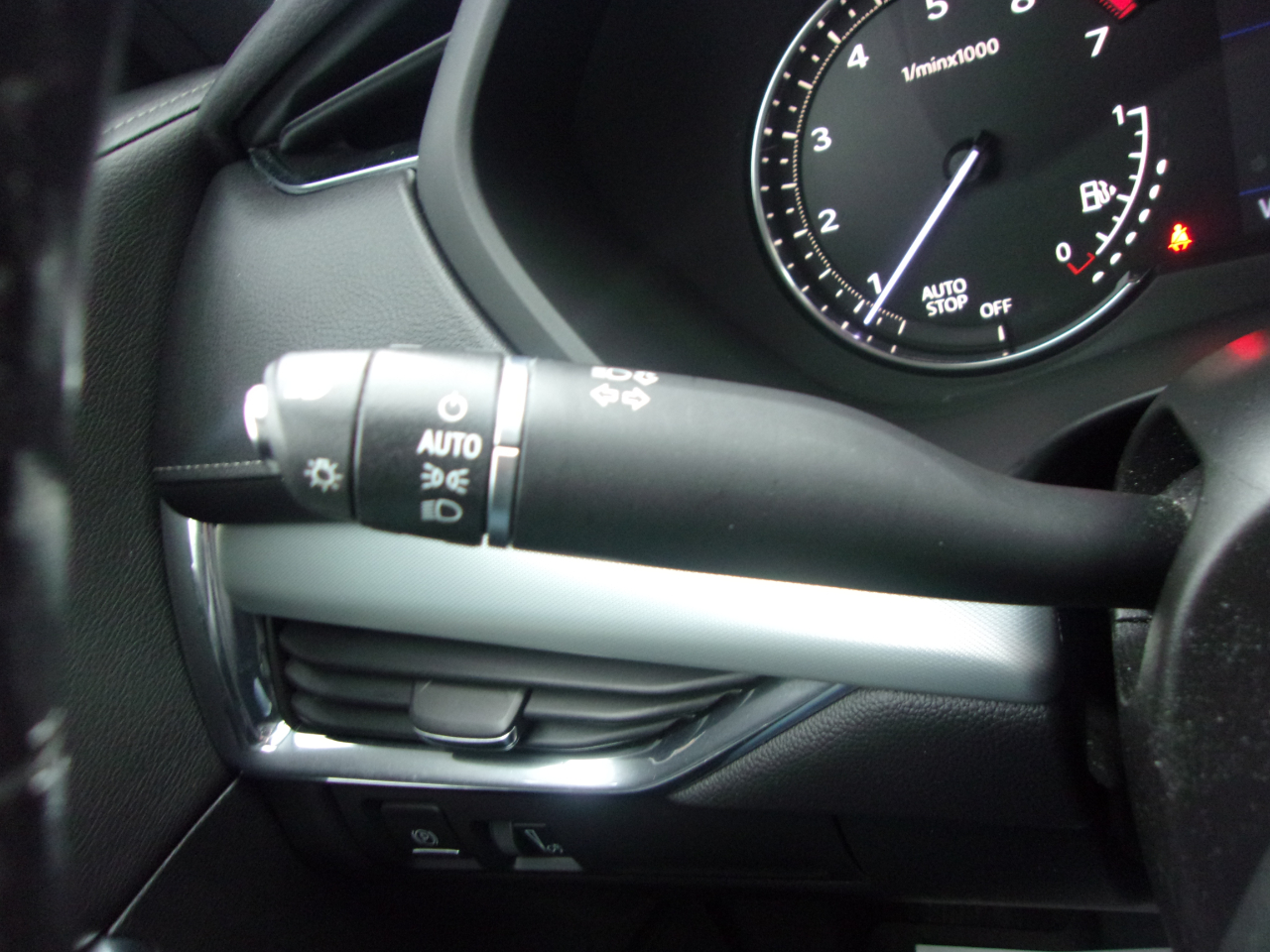 Cadillac XT4 AWD 4dr Premium Luxury 2019