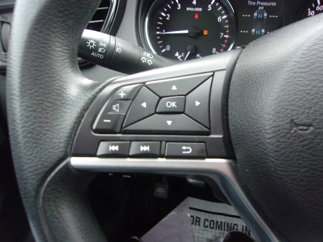 Nissan Rogue AWD SV 2017