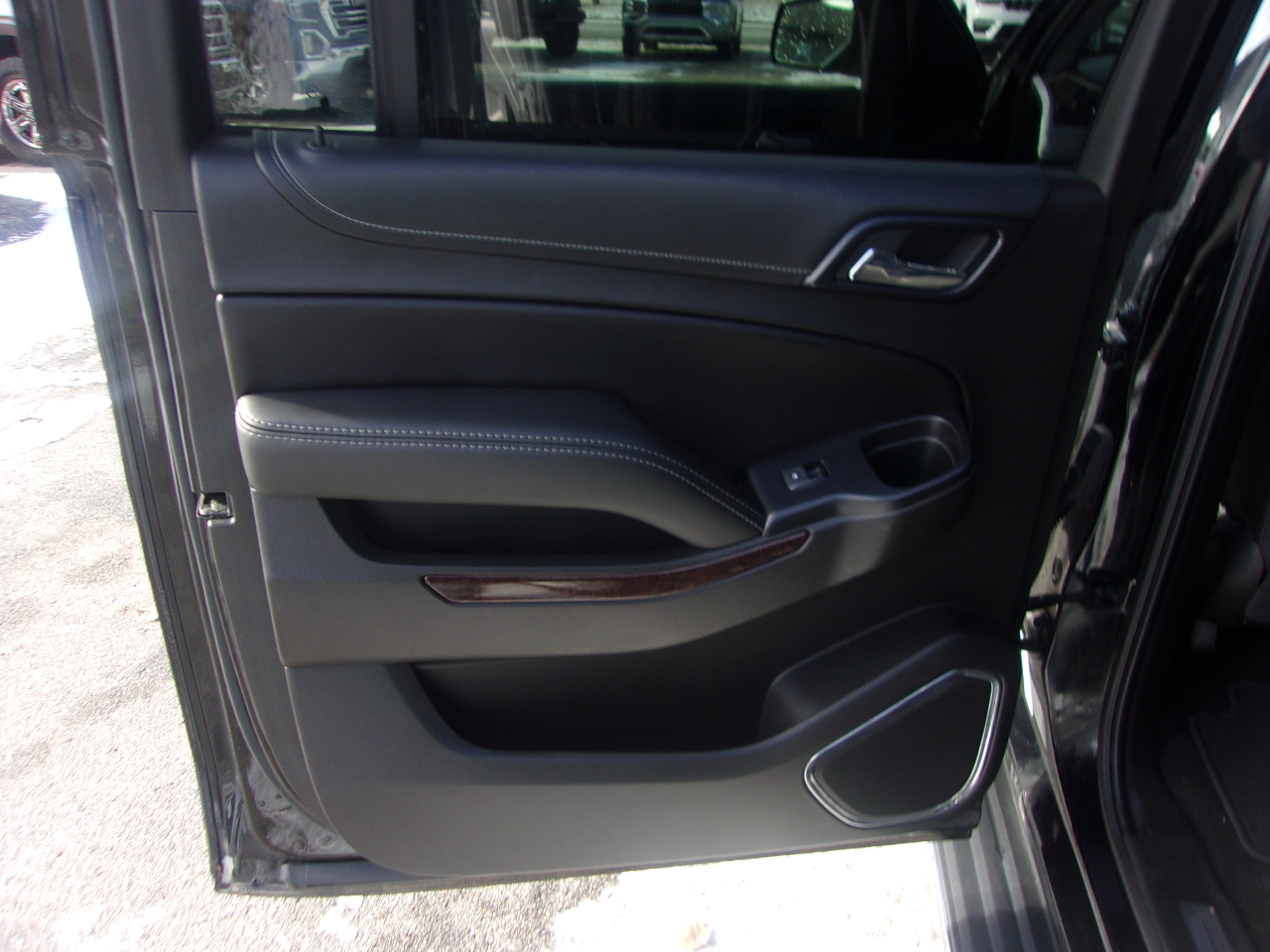 GMC Yukon XL 4WD 4dr SLT 2017