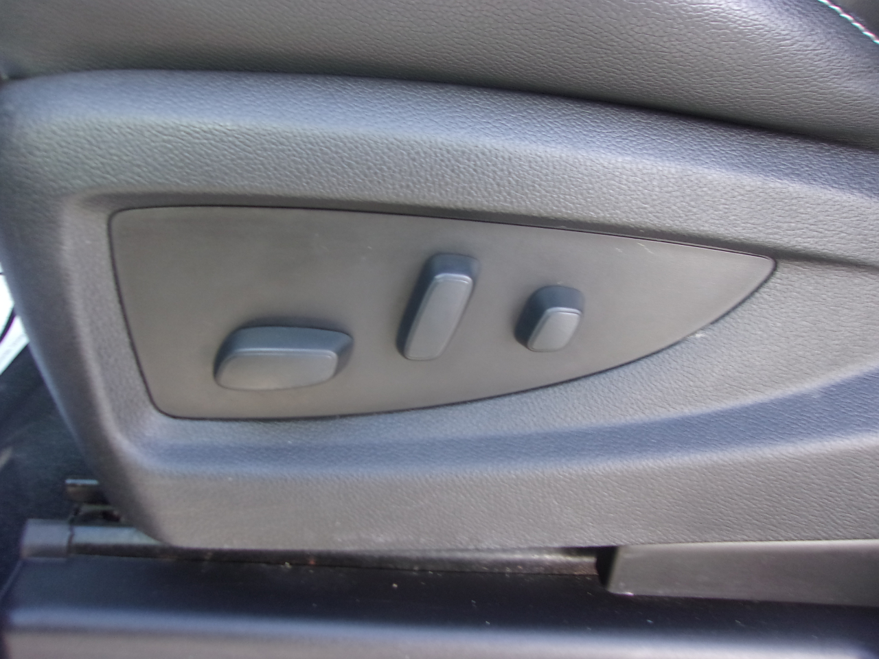 GMC Yukon XL 4WD 4dr SLT 2017