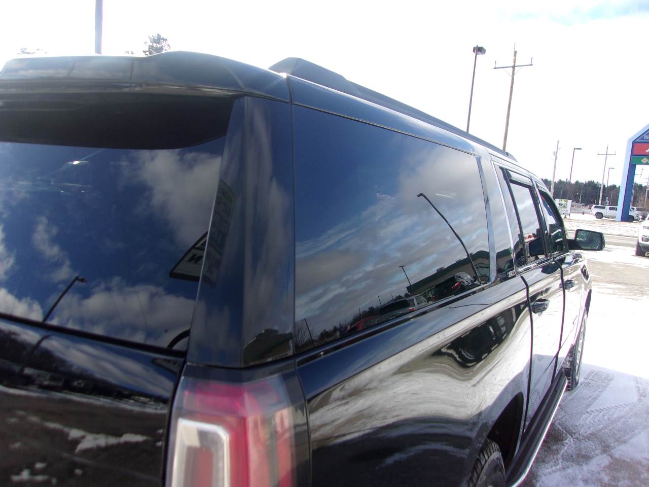 GMC Yukon XL 4WD 4dr SLT 2017