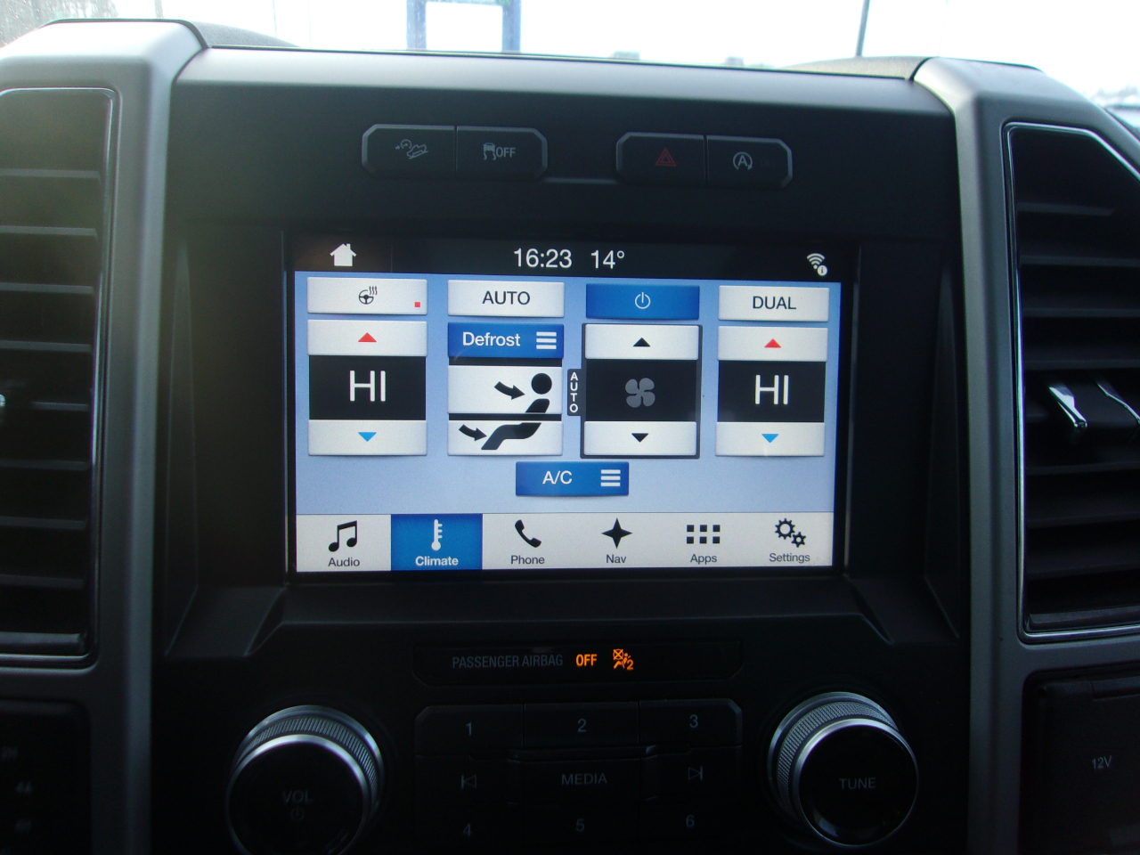 Ford F-150 Lariat 4WD SuperCrew 5.5' Box 2018