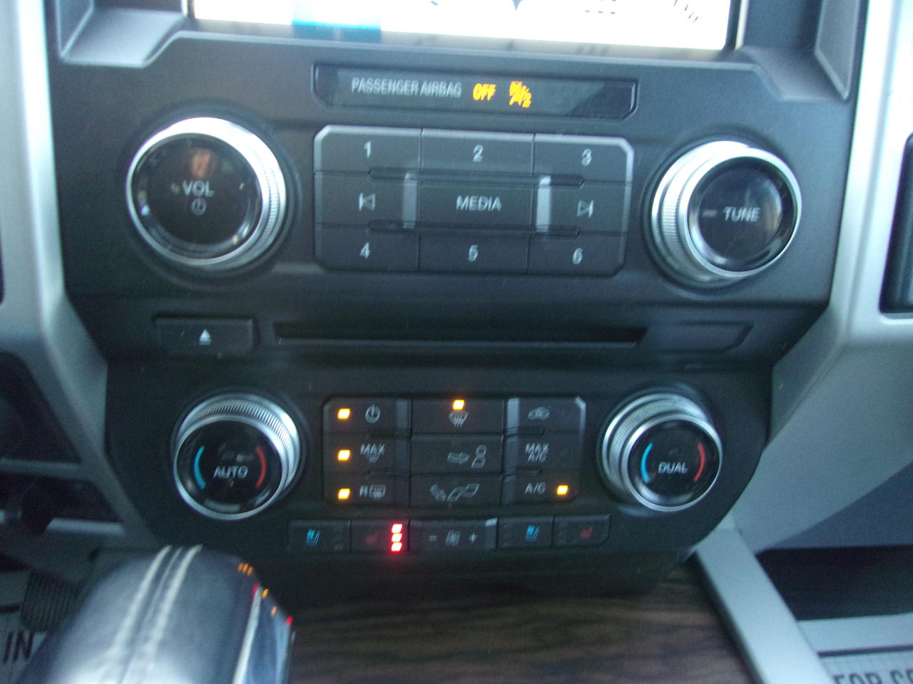 Ford F-150 Lariat 4WD SuperCrew 5.5' Box 2018