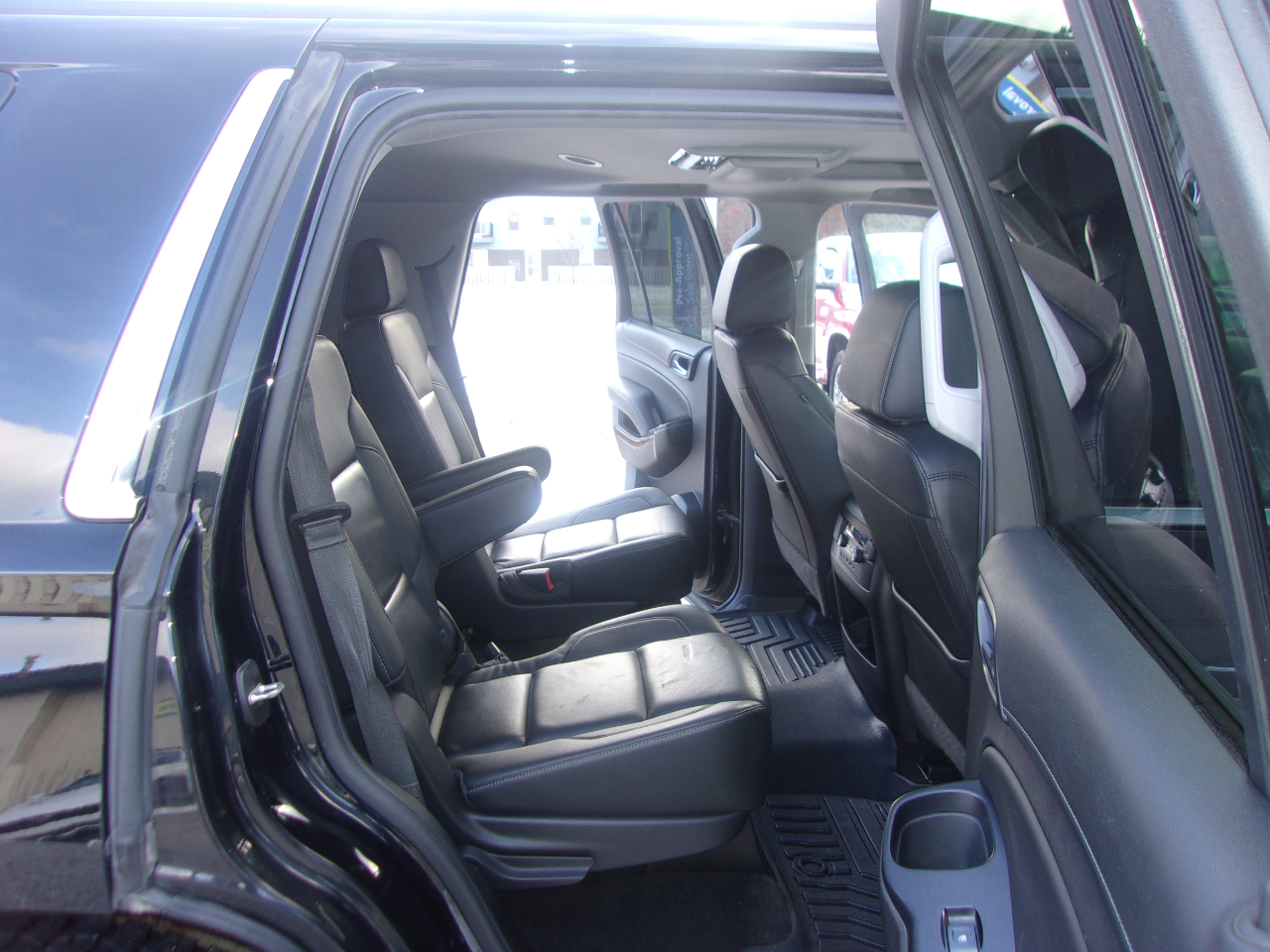 Chevrolet Tahoe 4WD 4dr Premier 2018