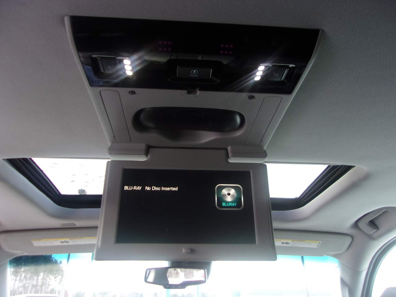 Chevrolet Tahoe 4WD 4dr Premier 2018