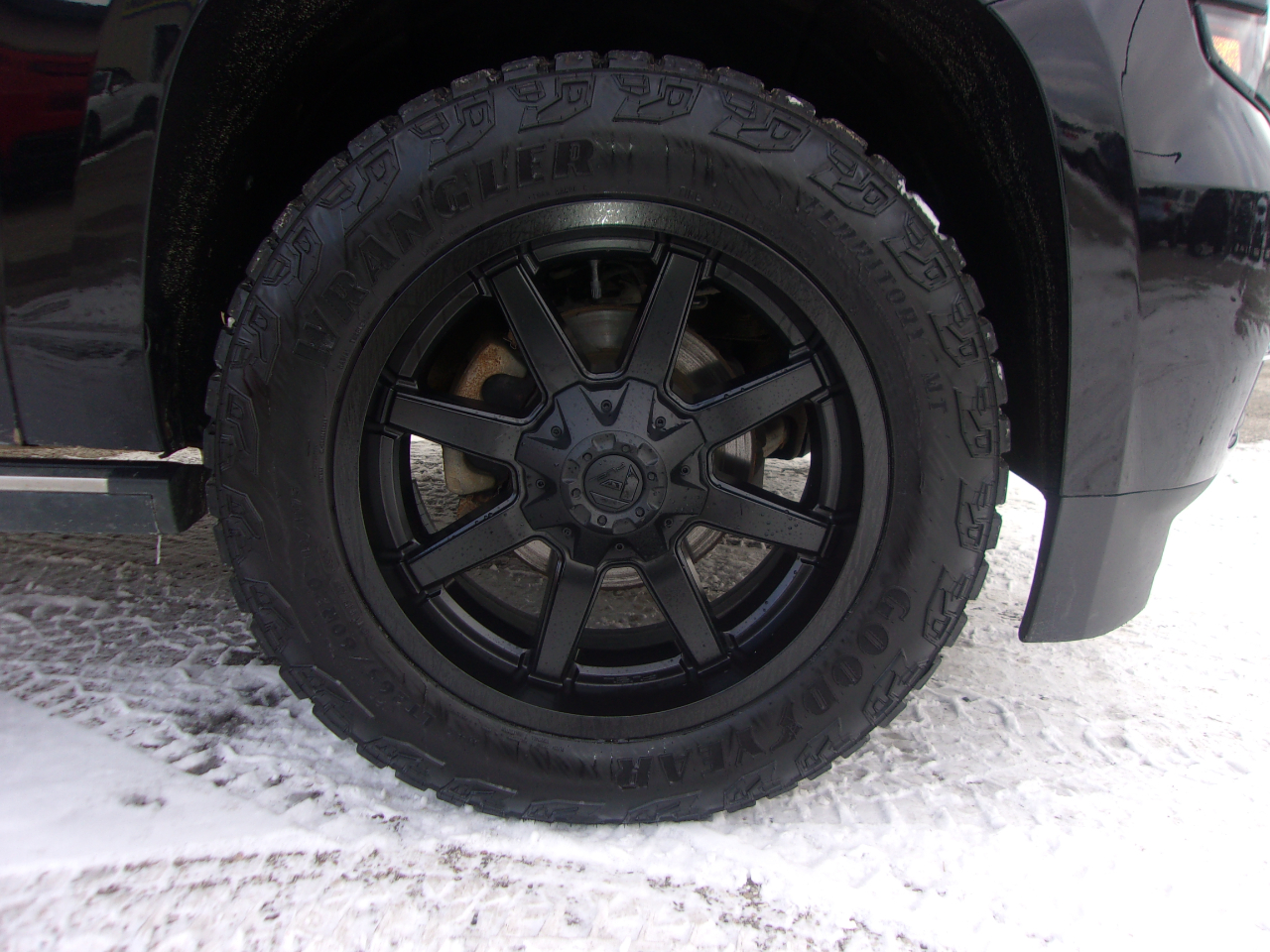 Chevrolet Tahoe 4WD 4dr Premier 2018