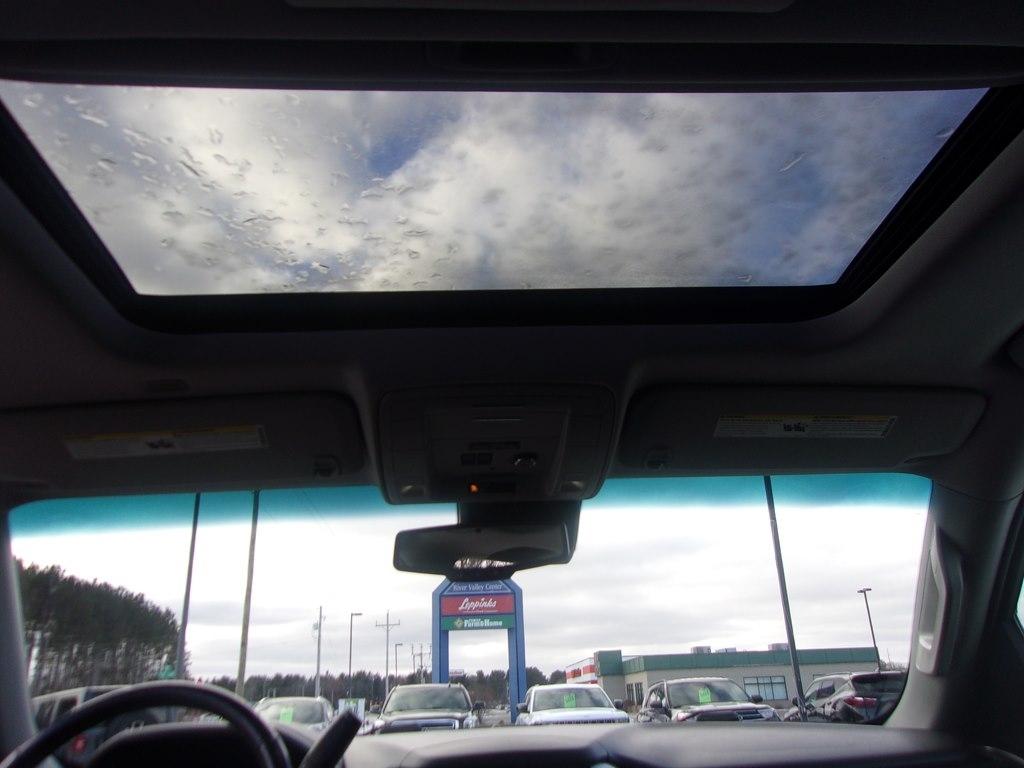 Chevrolet Tahoe 4WD 4dr Premier 2018