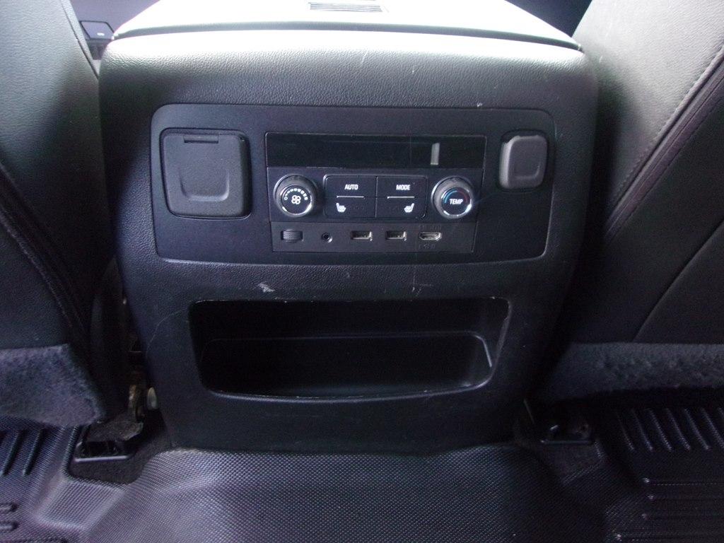 Chevrolet Tahoe 4WD 4dr Premier 2018