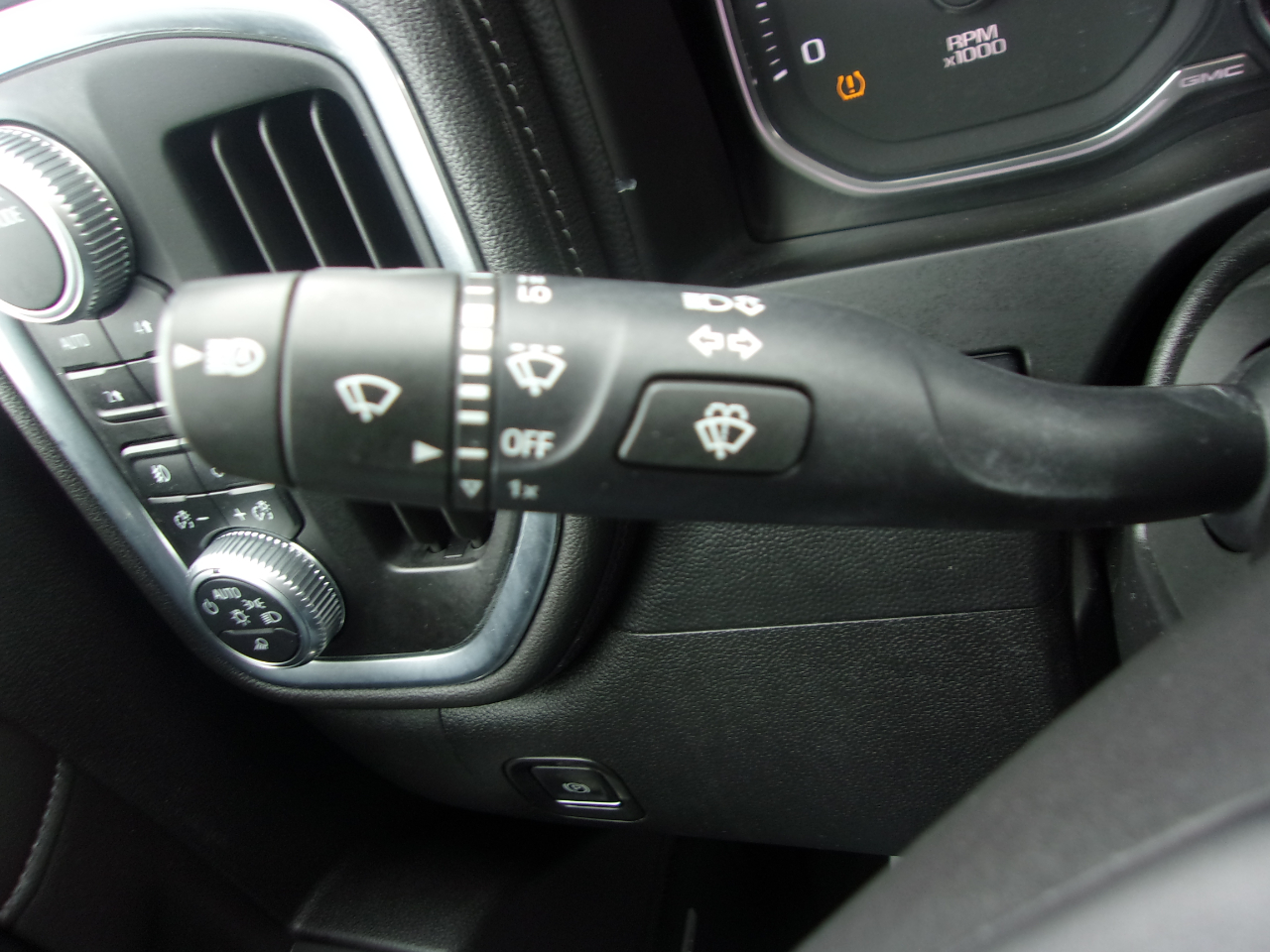 GMC Sierra 2500HD 4WD Crew Cab 159" Denali 2020