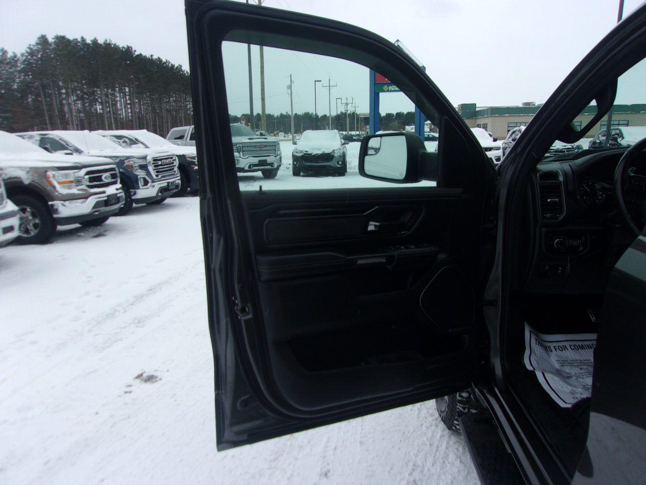 RAM 1500 Rebel 4x4 Crew Cab 5'7" Box 2022