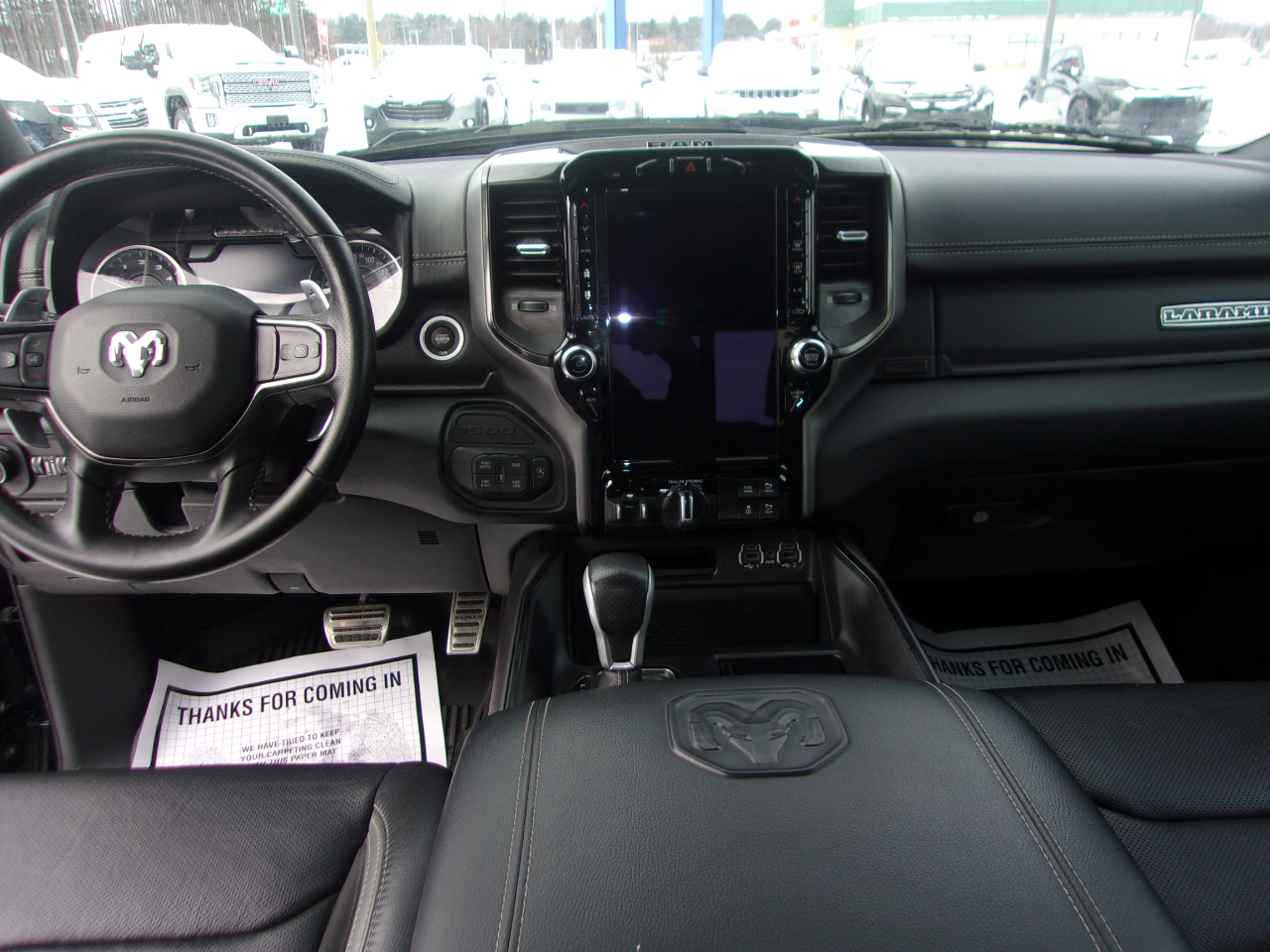 RAM 1500 Laramie 4x4 Crew Cab 5'7" Box 2022