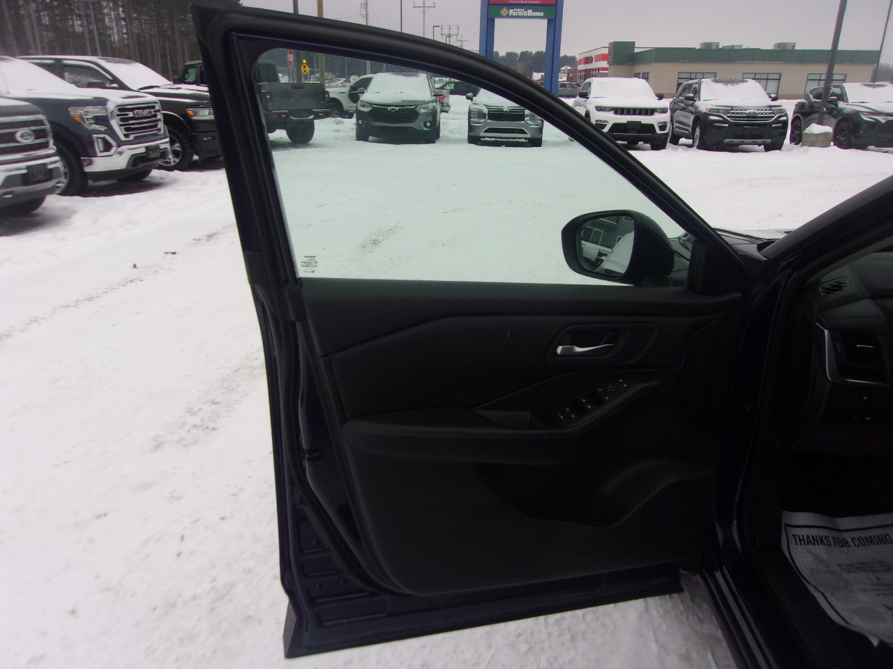 Nissan Rogue AWD SV 2024