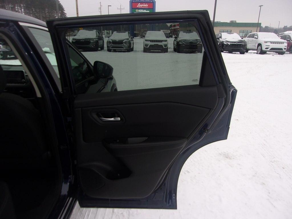 Nissan Rogue AWD SV 2024