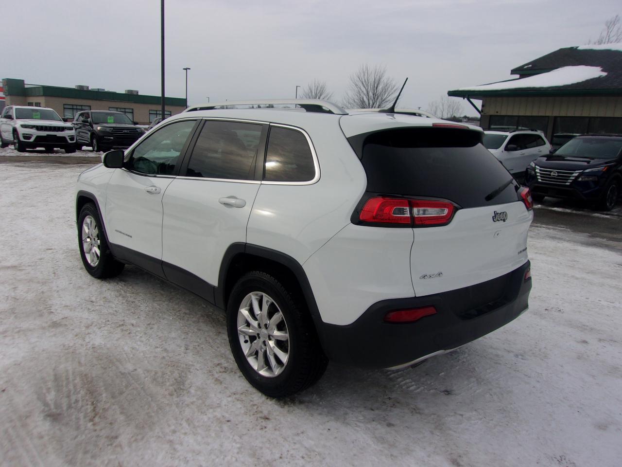 Jeep Cherokee 4WD 4dr Limited 2015