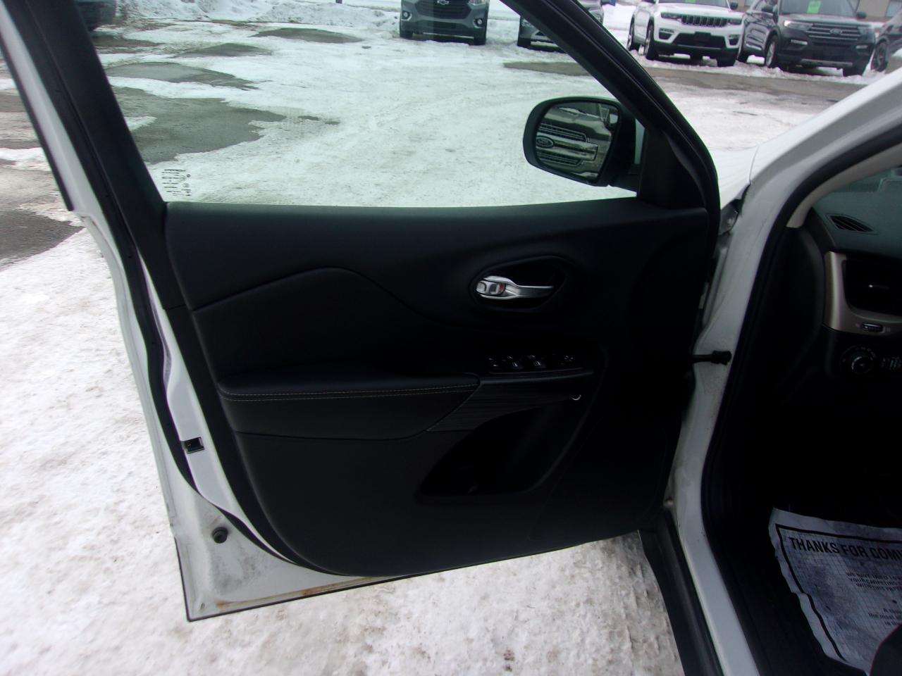 Jeep Cherokee 4WD 4dr Limited 2015