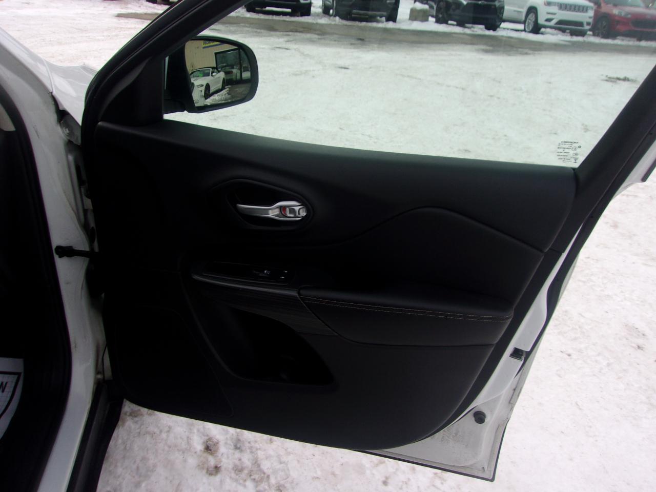 Jeep Cherokee 4WD 4dr Limited 2015