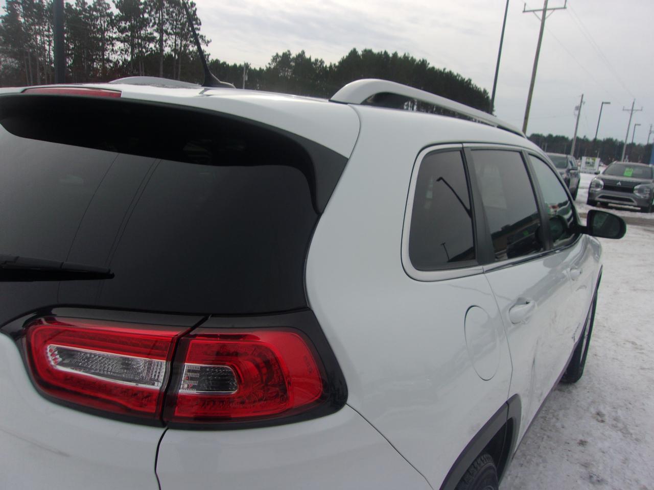 Jeep Cherokee 4WD 4dr Limited 2015