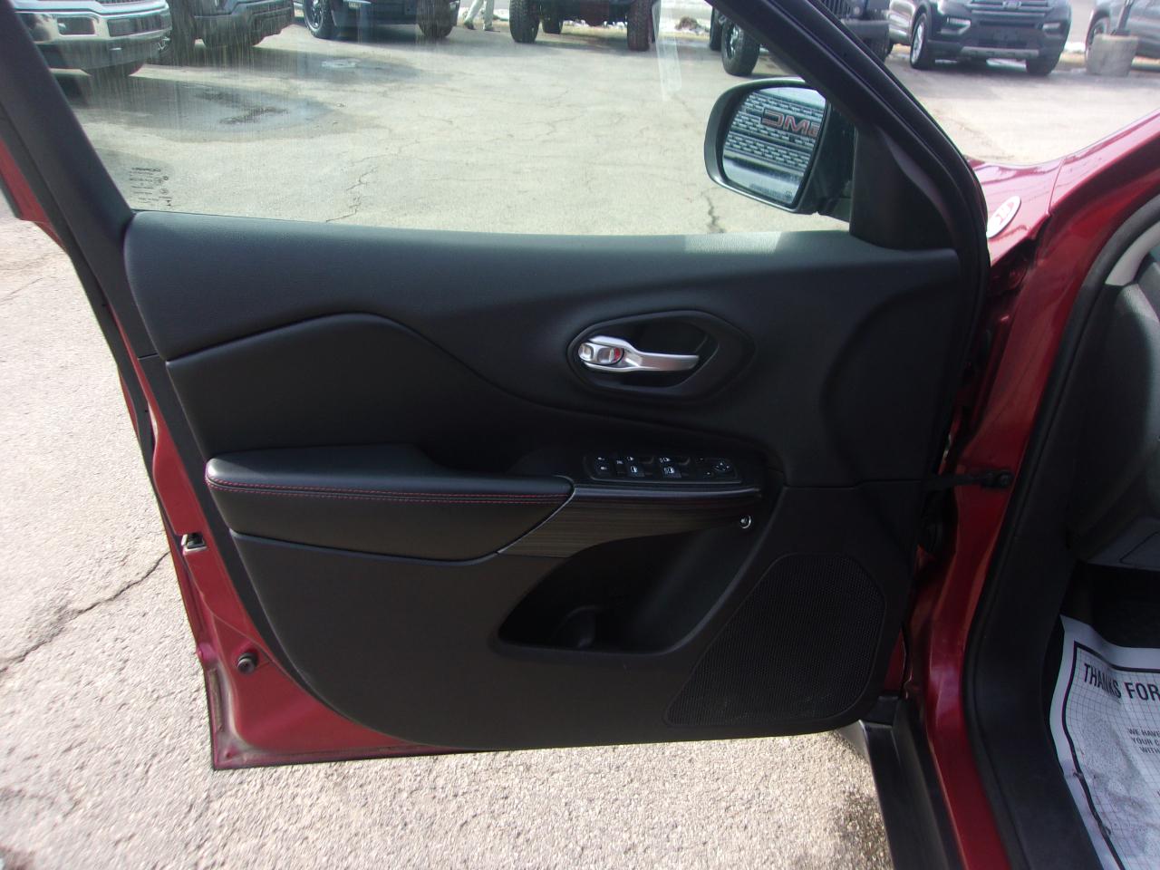 Jeep Cherokee 4WD 4dr Trailhawk 2014