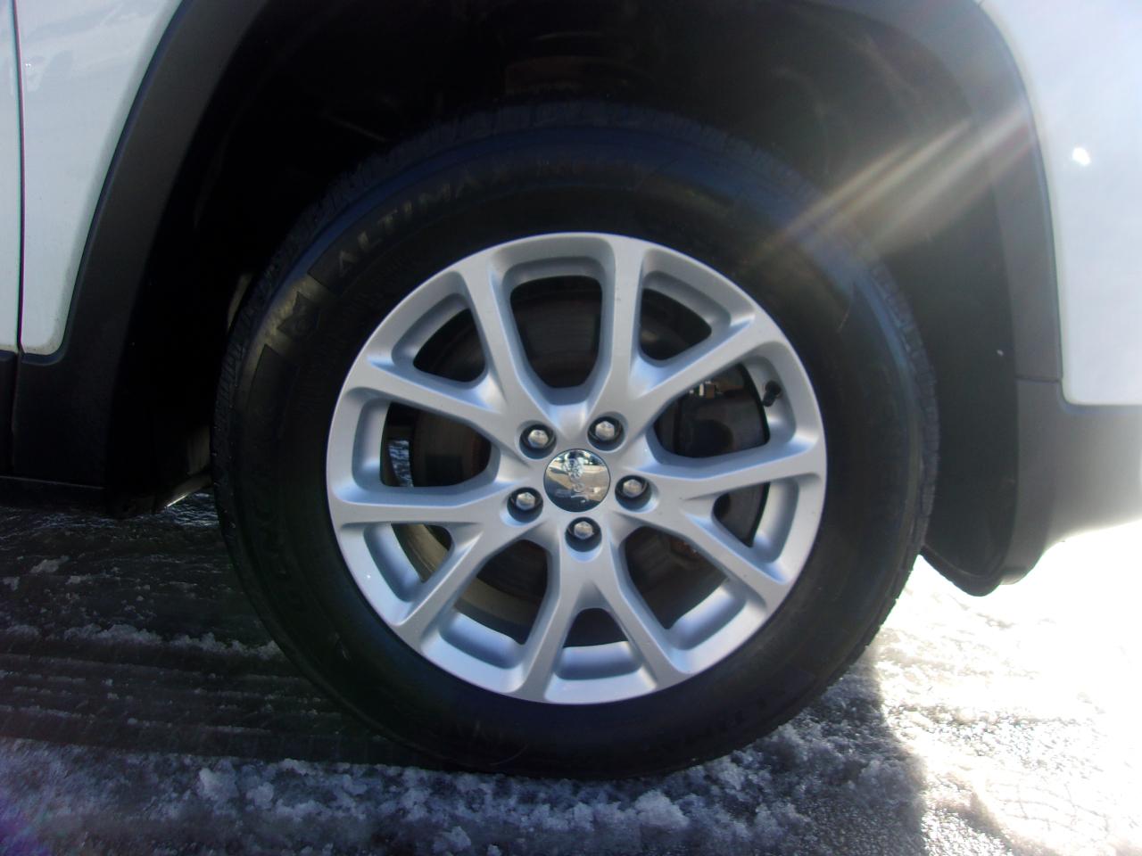 Jeep Cherokee 4WD 4dr North 2016