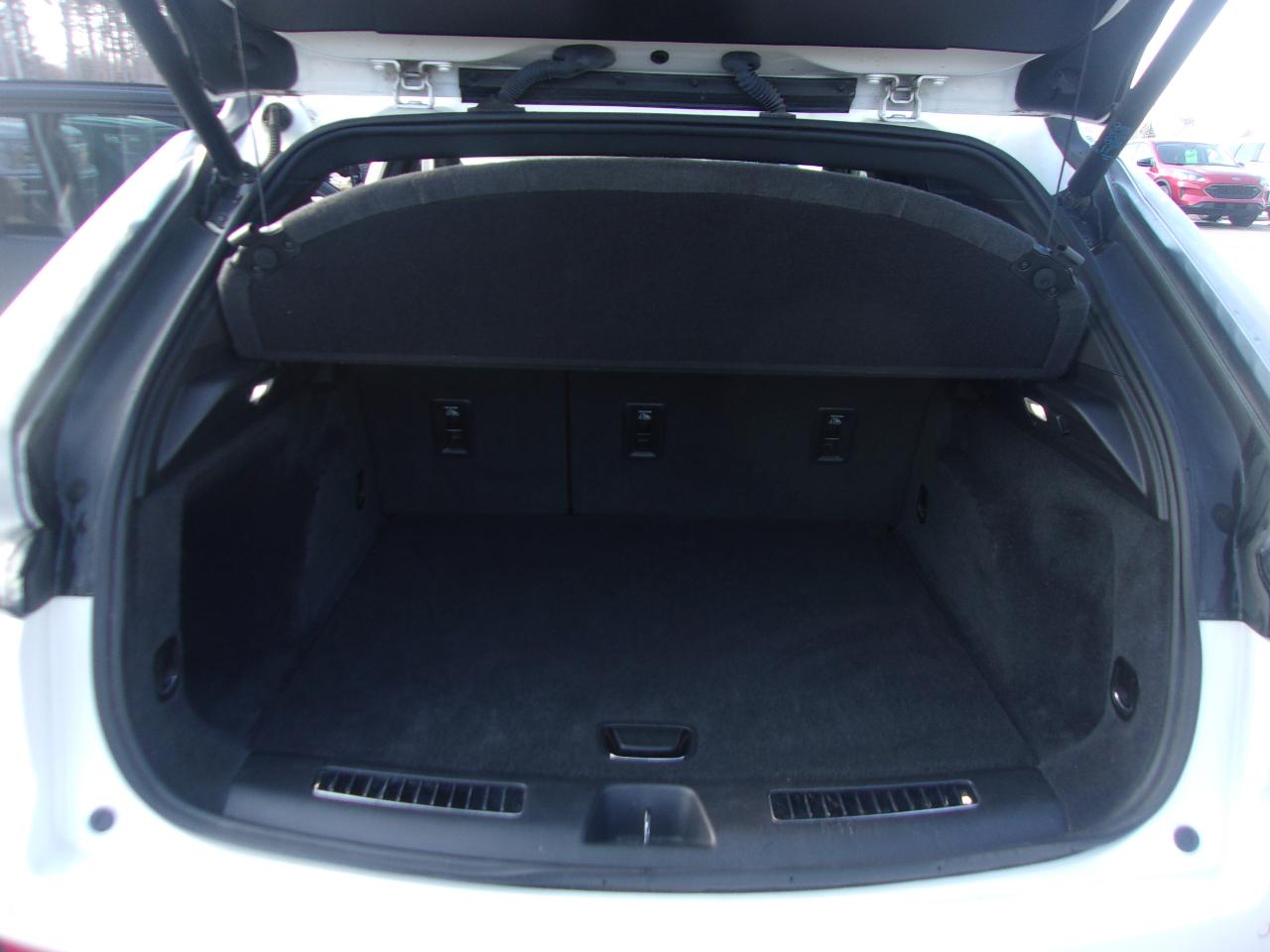 Cadillac XT4 AWD 4dr Sport 2020