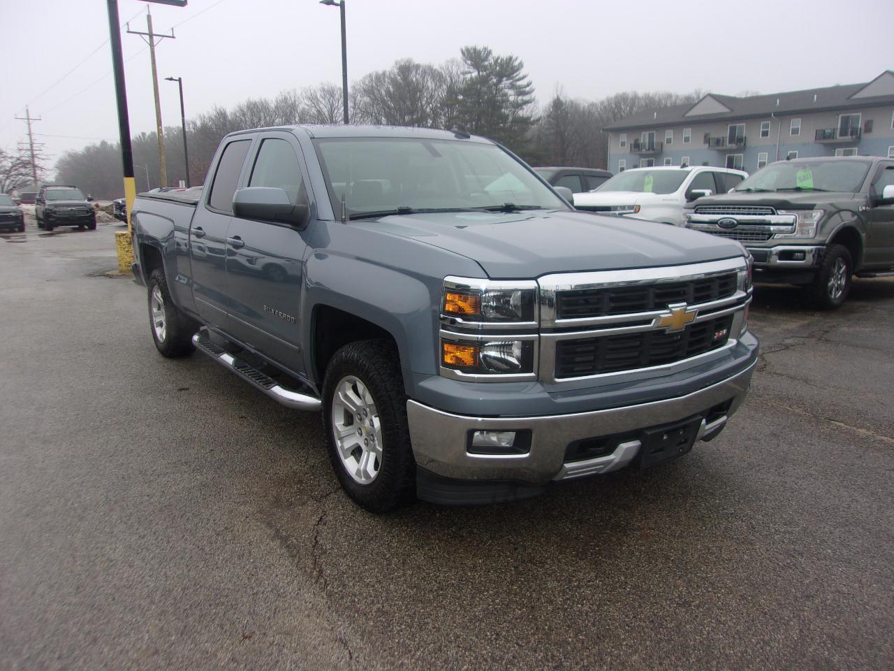 Chevrolet Silverado 1500 4WD Double Cab 143.5" LT w/2LT 2015