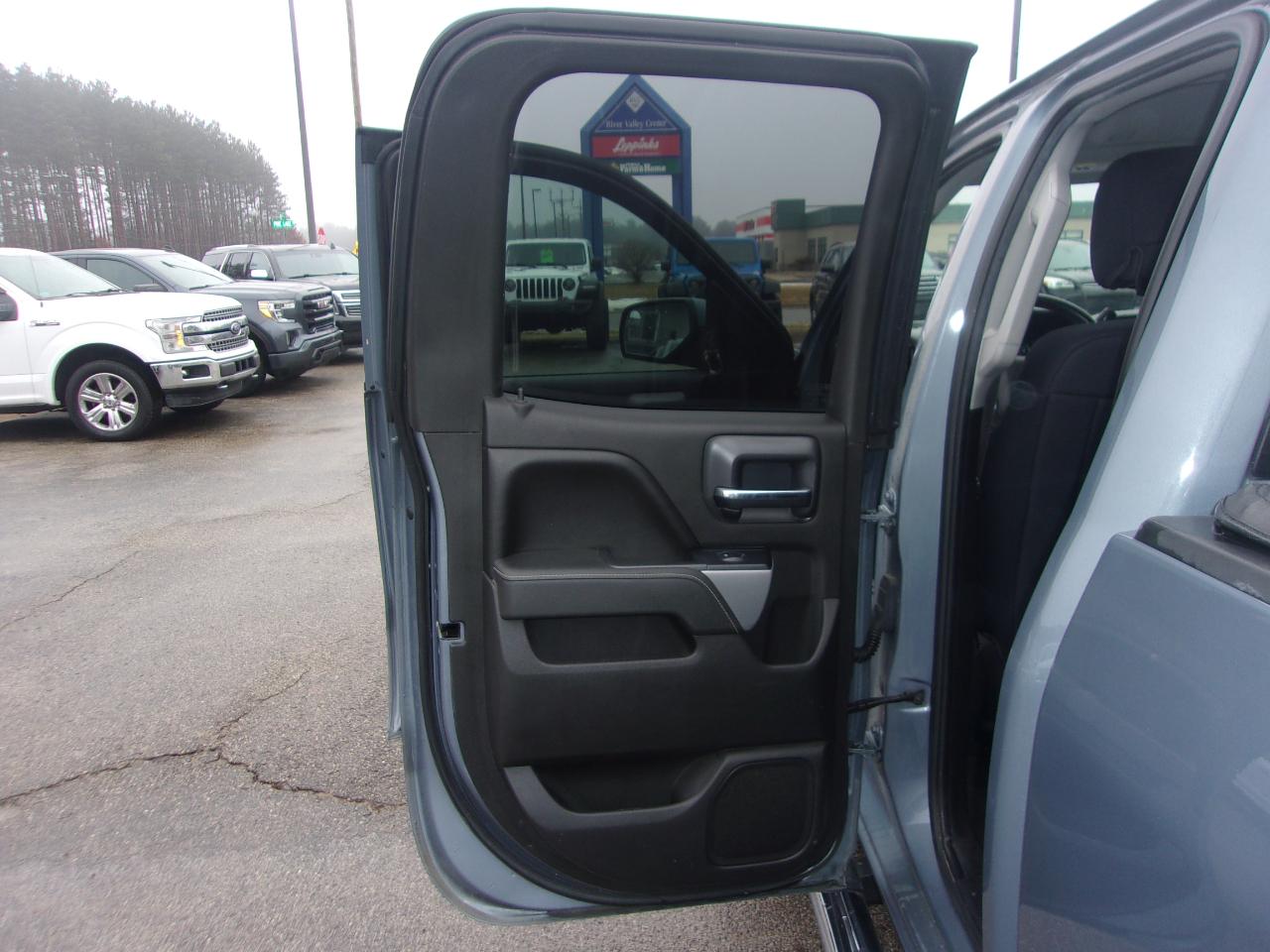 Chevrolet Silverado 1500 4WD Double Cab 143.5" LT w/2LT 2015