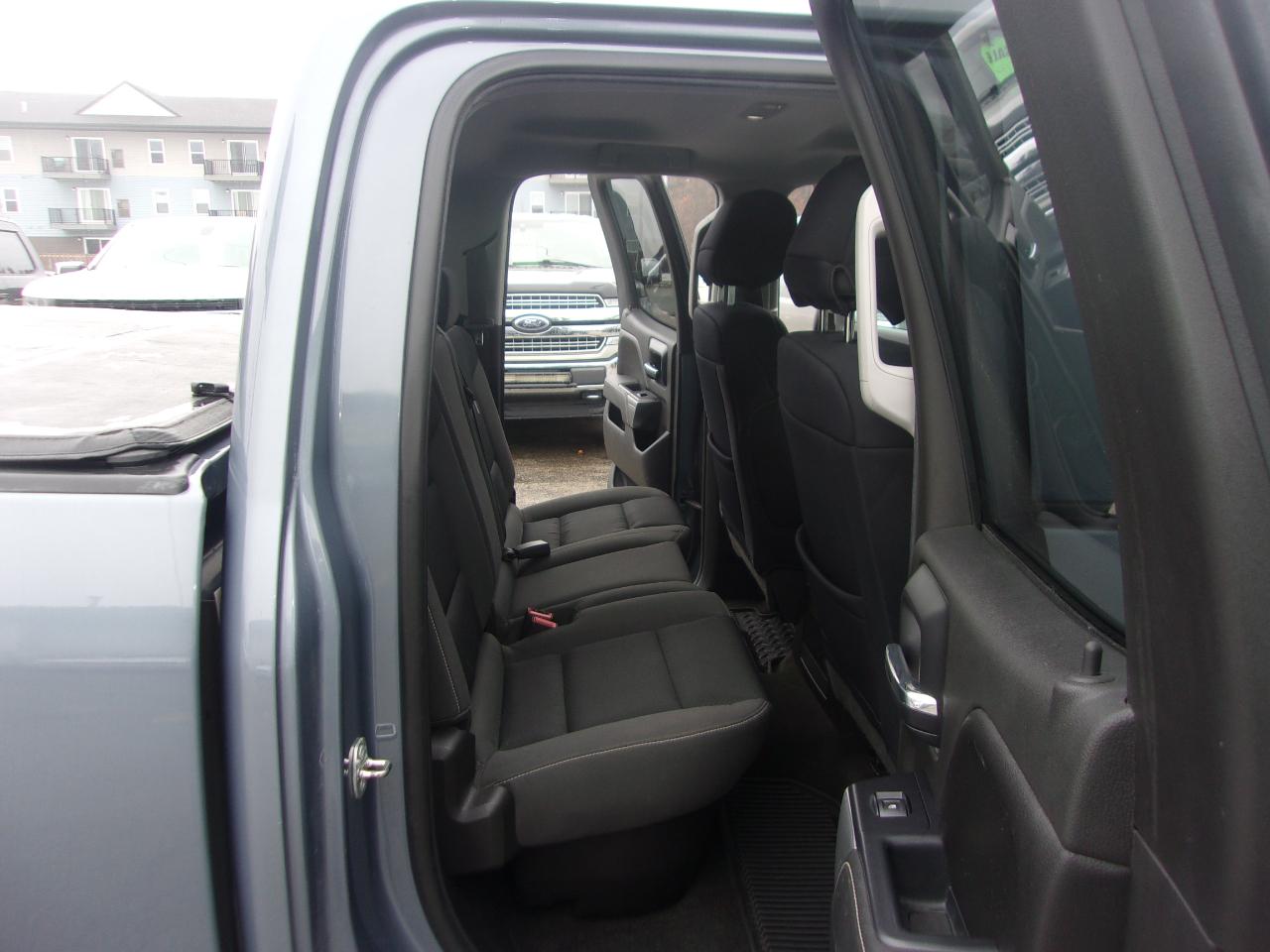 Chevrolet Silverado 1500 4WD Double Cab 143.5" LT w/2LT 2015