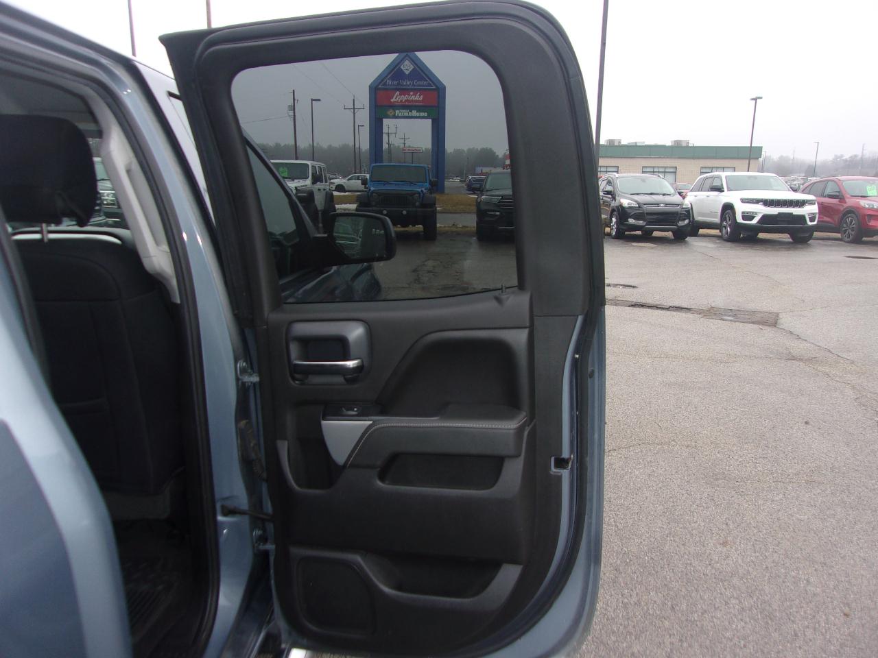 Chevrolet Silverado 1500 4WD Double Cab 143.5" LT w/2LT 2015