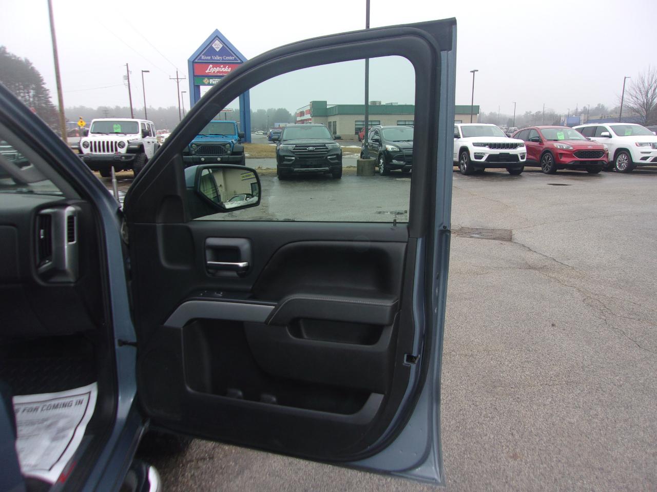 Chevrolet Silverado 1500 4WD Double Cab 143.5" LT w/2LT 2015