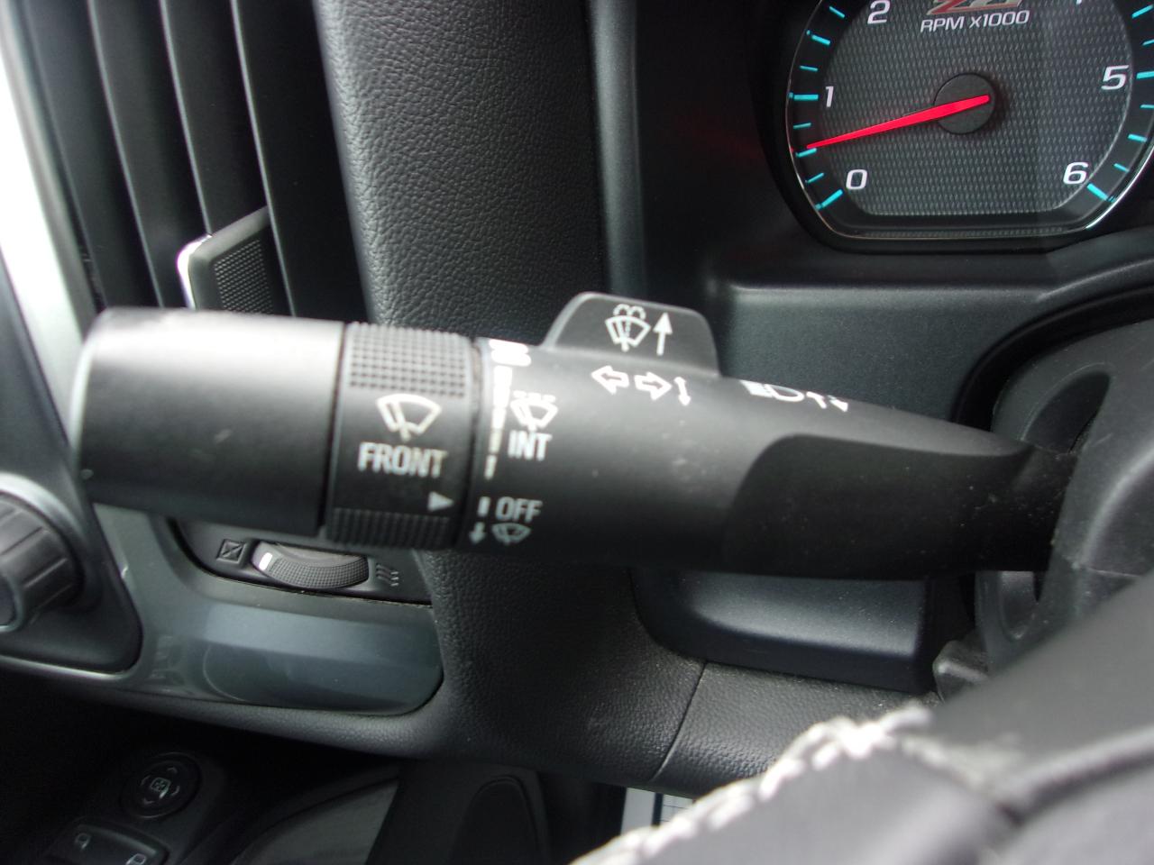 Chevrolet Silverado 1500 4WD Double Cab 143.5" LT w/2LT 2015