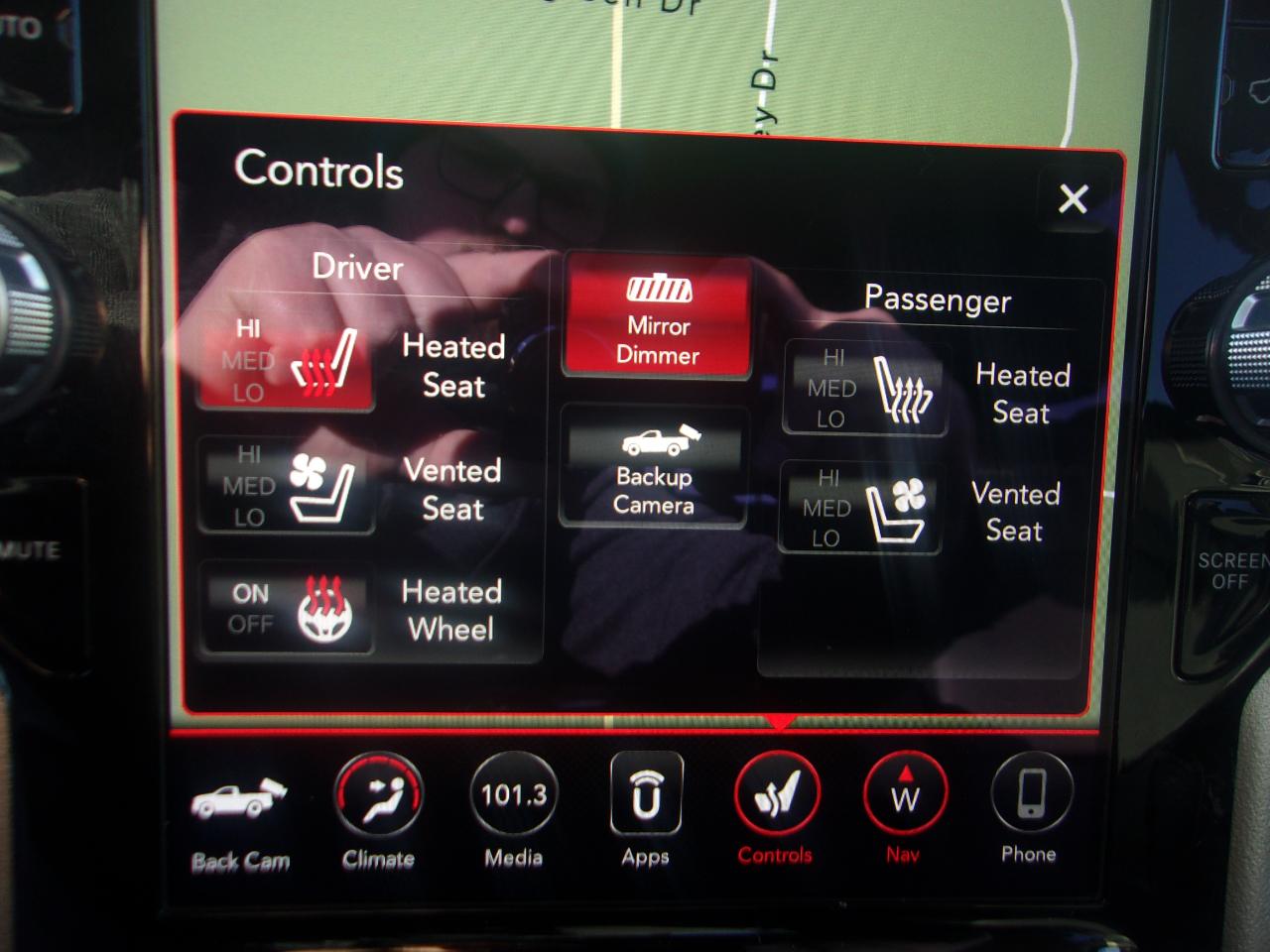 RAM 1500 Laramie 4x4 Crew Cab 6'4" Box 2020