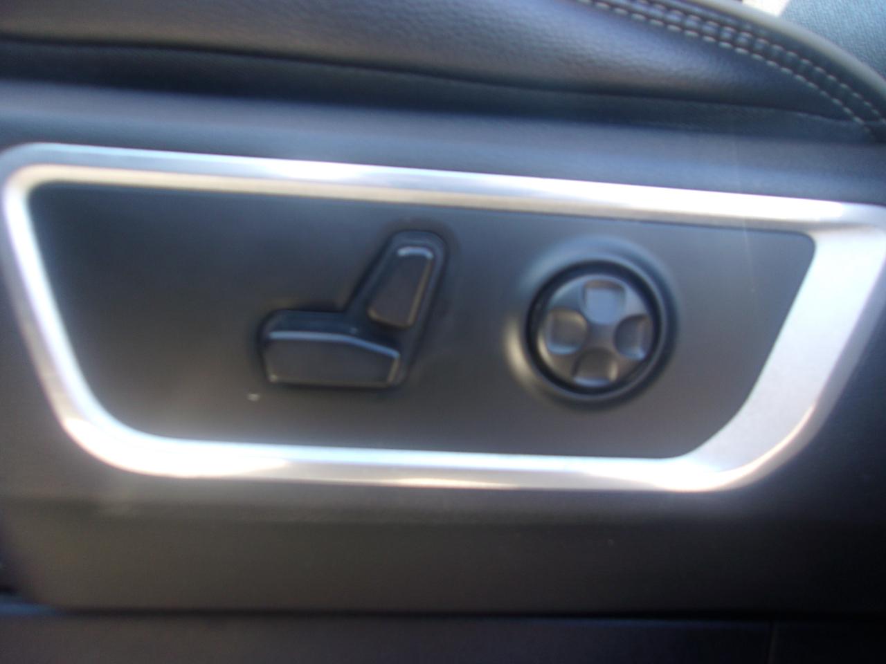 RAM 1500 Laramie 4x4 Crew Cab 6'4" Box 2020