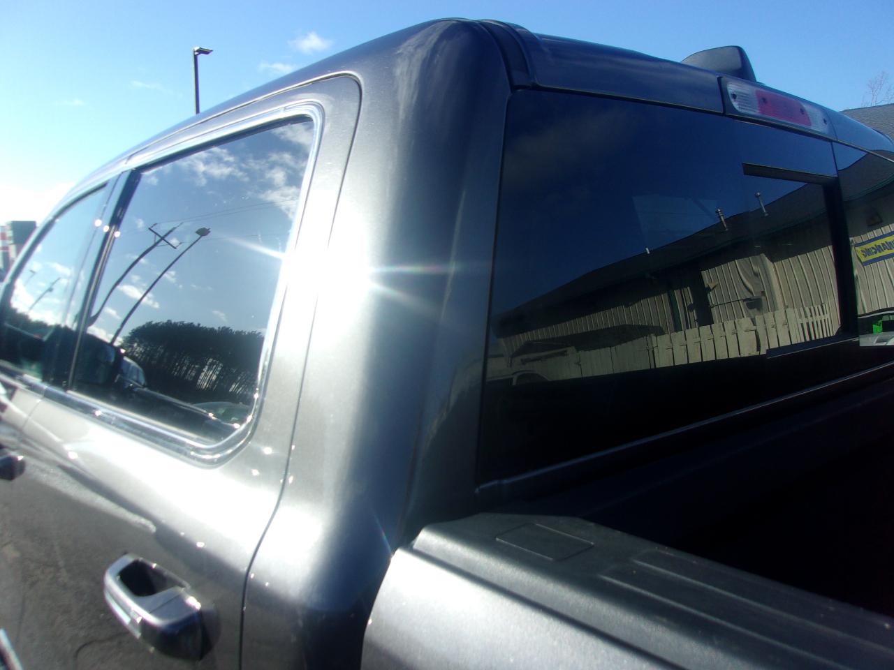 RAM 1500 Laramie 4x4 Crew Cab 6'4" Box 2020